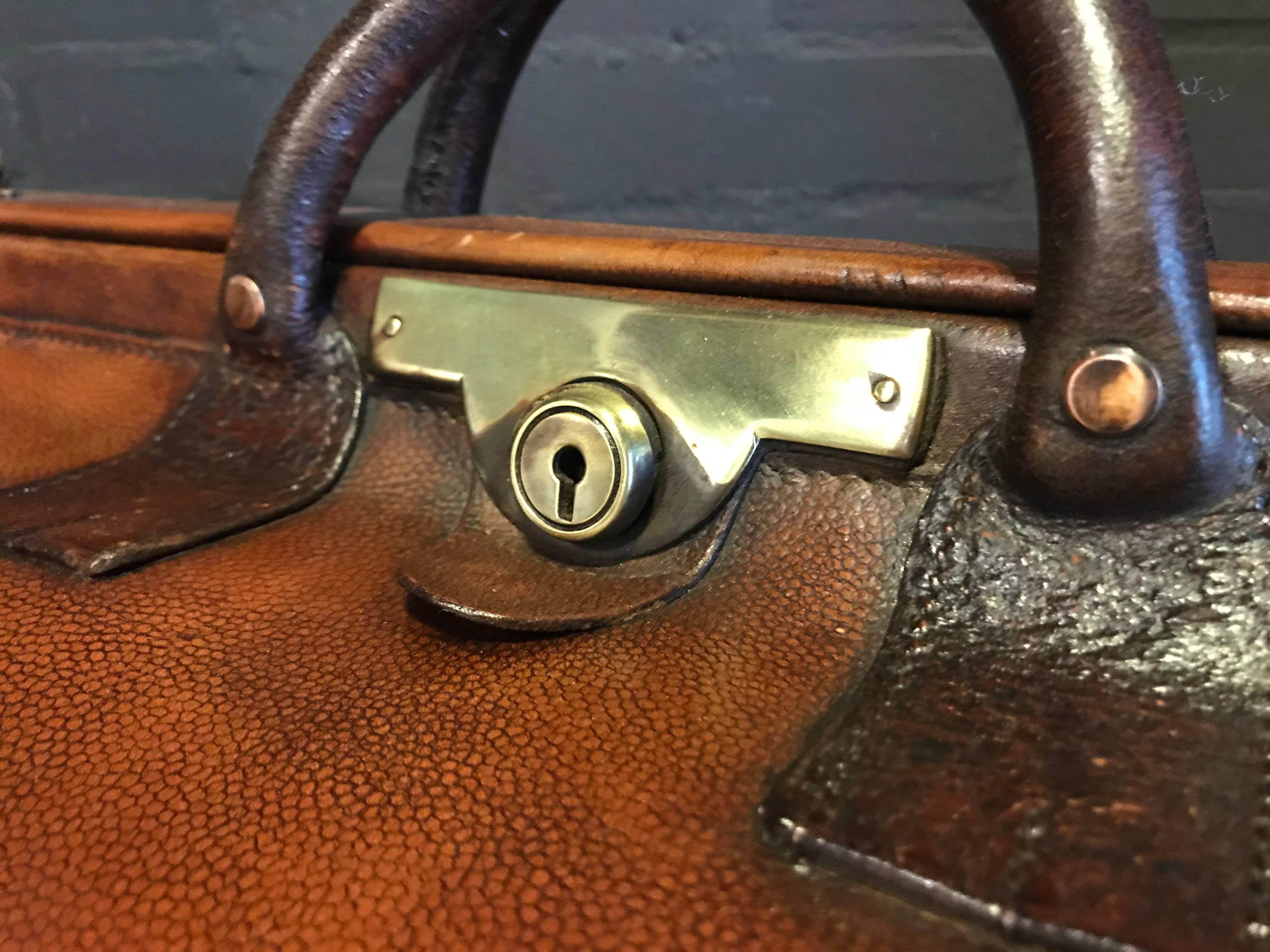 20th Century Leather Gladstone Bag, 1920s