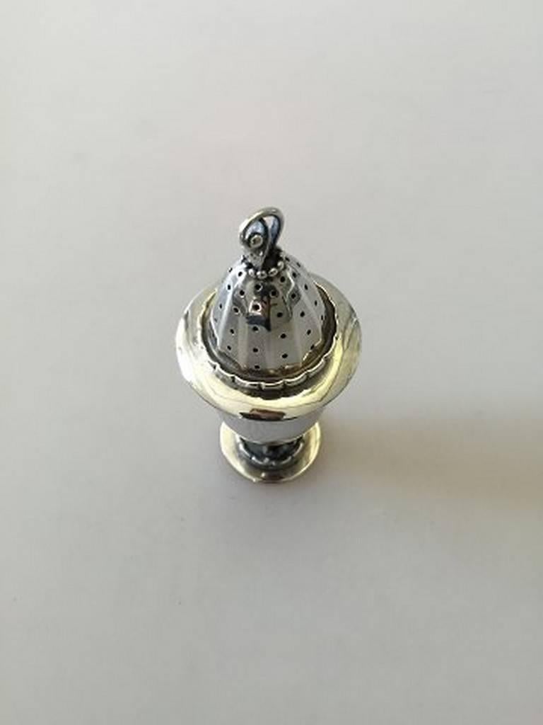 Georg Jensen sterling silver pepper shaker #236. Measures 9cm.