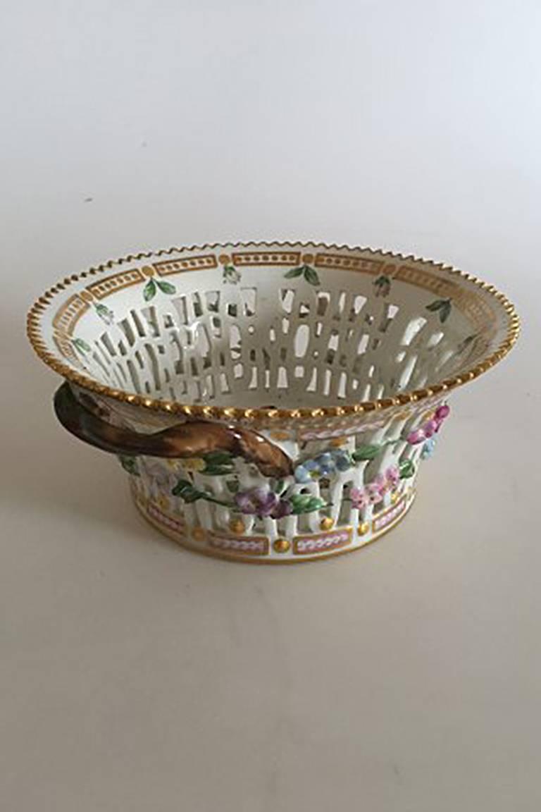 Antique Royal Copenhagen Flora Danica fruit basket #3532. Measures 18.5cm and is in perfect condition. With old marks and has the nice old glaze and Green colors. Rarely seen old fruit basket. Latin name: 