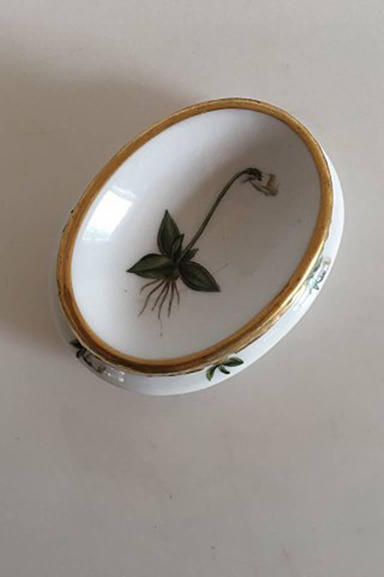 Neoclassical Early Royal Copenhagen Flora Danica Salt Dish #3557 from 1870s For Sale