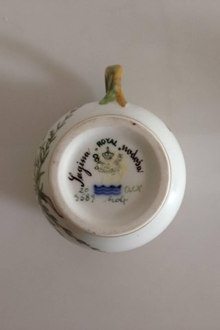 Royal Copenhagen Flora Danica custard cup or mustard pot #3589. 

Measures: 8.5 cm / 3 1/4 inches, holds 3 1/4 oz.

In perfect condition.