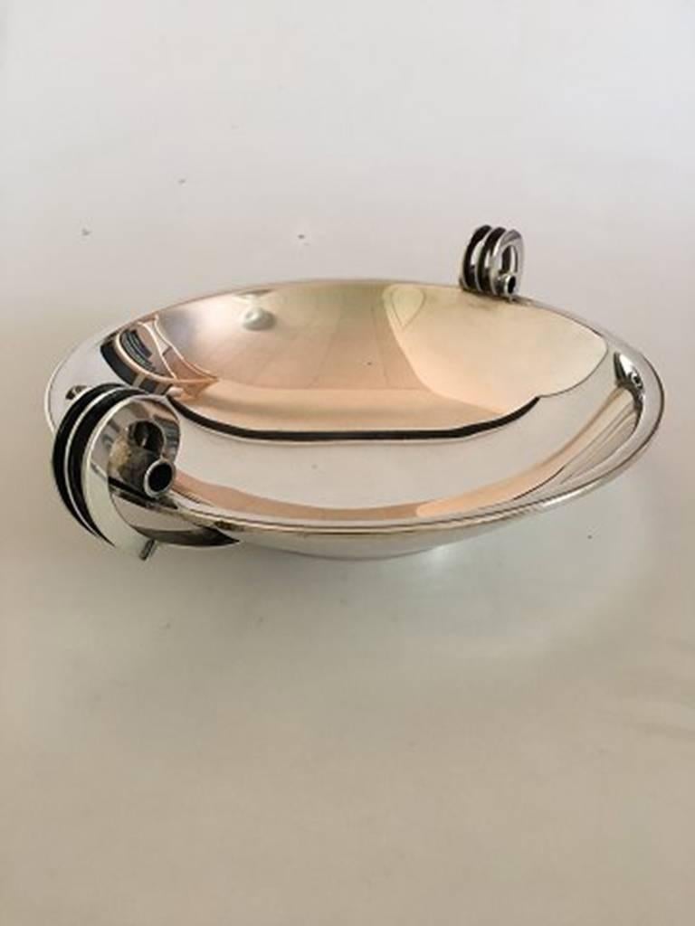 Cohr silver bowl with handles in Art Deco style. Measures: 5.5 cm H (2 11/64 inches). 25 cm diameter (9 27/32 inches}. Weighs: 610 grams. In nice condition.