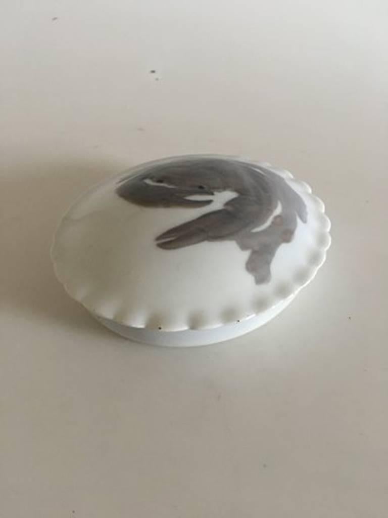 Royal Copenhagen Art Nouveau crab lidded bowl #19/9. Measures: 15.5 cm and is in good condition. Has a factory burning crack, see picture. Is marked a second.