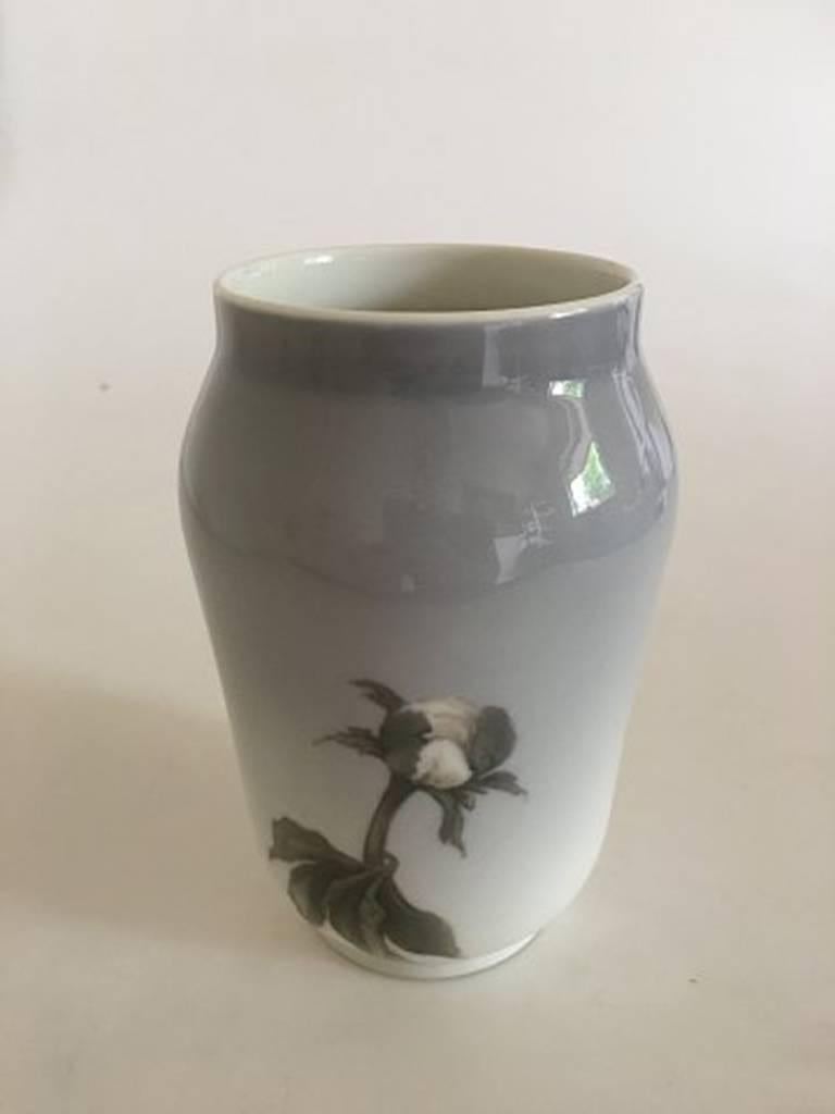 Royal Copenhagen vase #92/108 motif with white paeonia. Measure: 16.5 cm H (6 1/2 inches). 1st quality. In perfect condition.