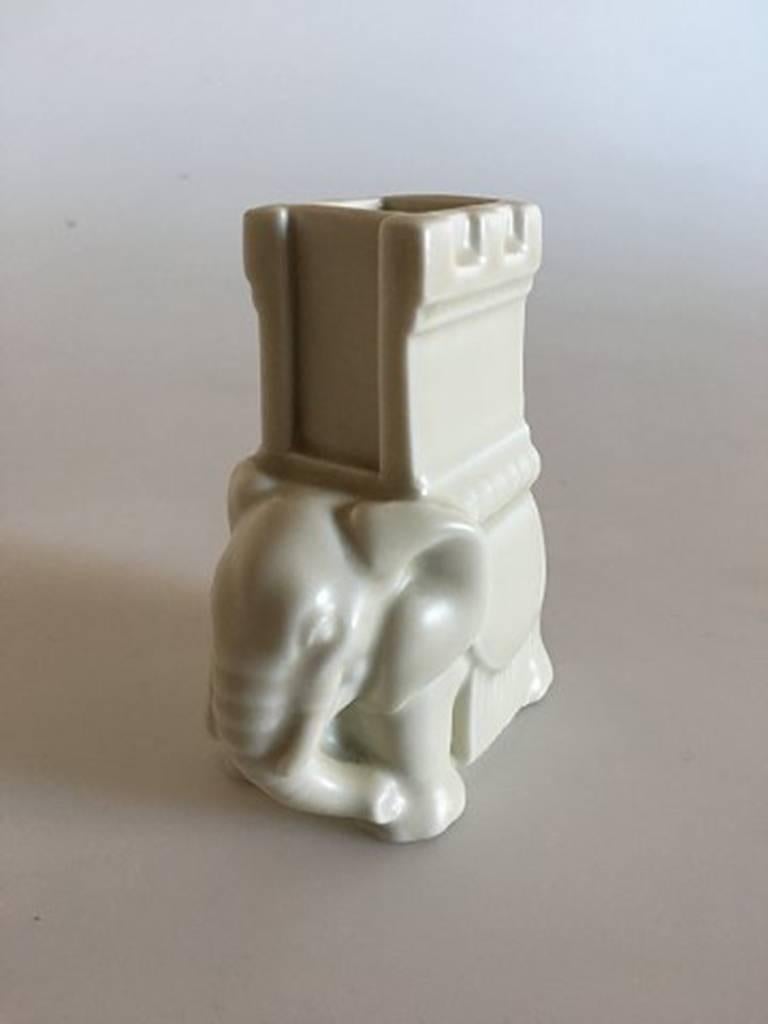 Bing & Grondahl stoneware elephant or matchstick holder #2125M. Measure: 9.5 cm H (3 47/64 in). In very good condition.