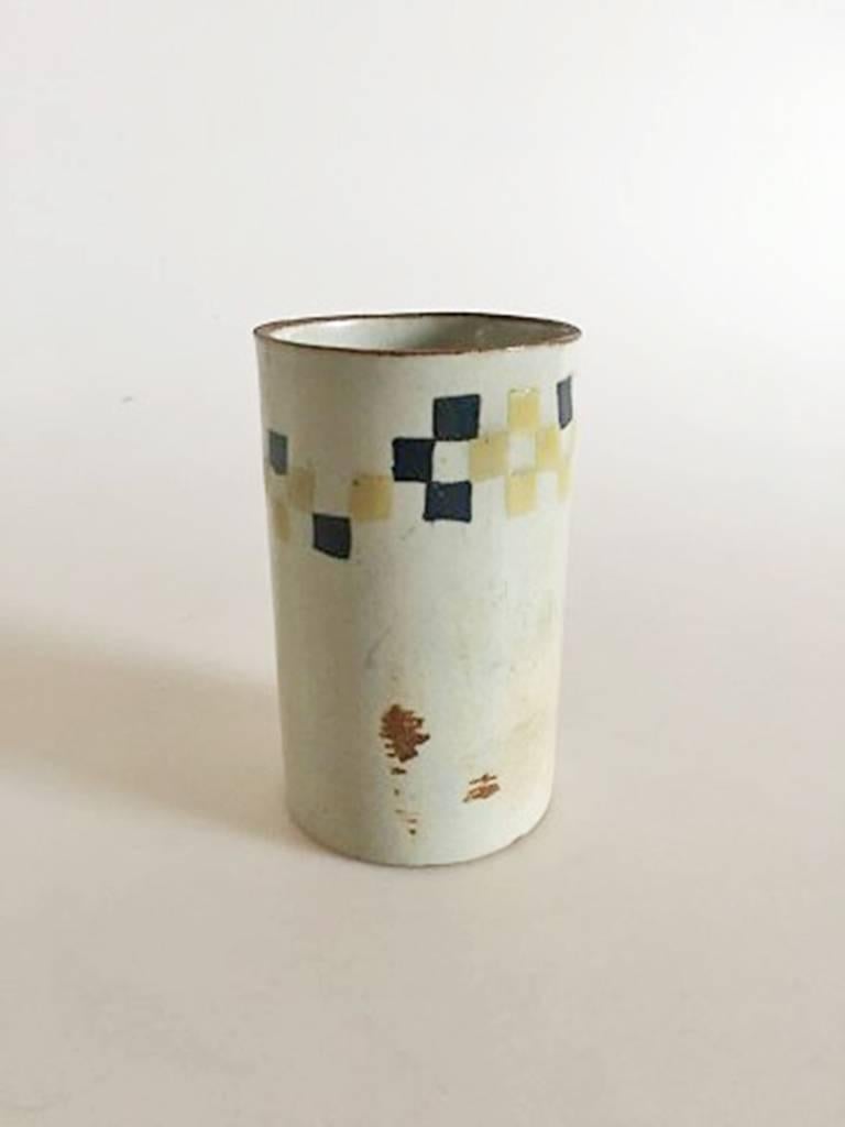 Bing & Grondahl modern stoneware vase. Measures 12cm high and 7cm in diameter. In good condition.