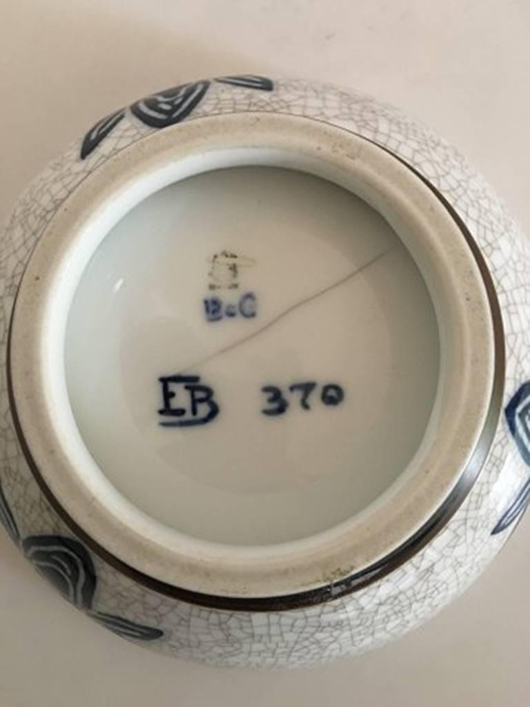 Danish Bing & Grondahl Unique Bowl by EB #370 For Sale