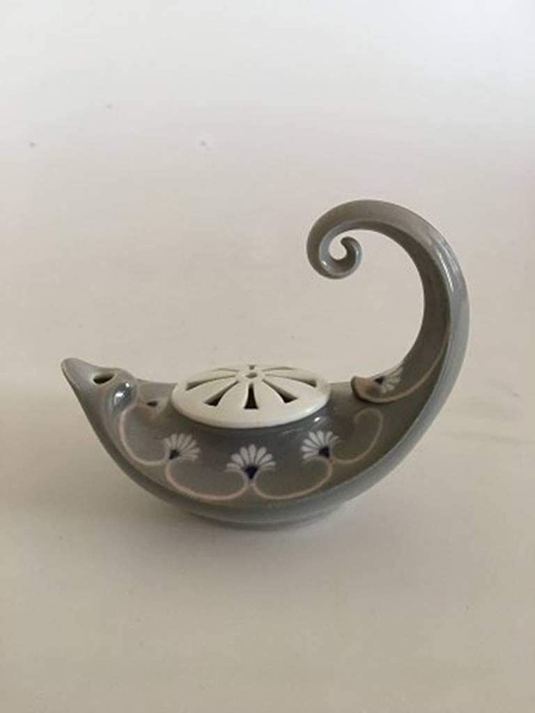 Bing & Grondahl Art Nouveau oil lamp #609. Measures 11.5cm x 8.5cm and is in perfect condition.