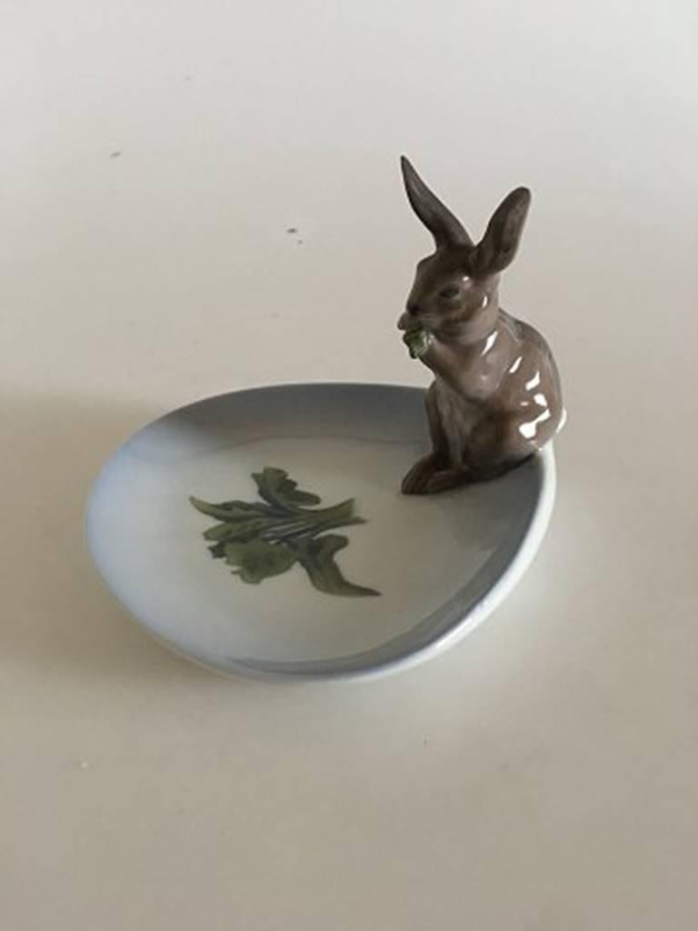 Royal Copenhagen Art Nouveau dish with rabbit #878. Measures 10 cm x 14 cm and is in good condition. Designed by Christian Thomsen.