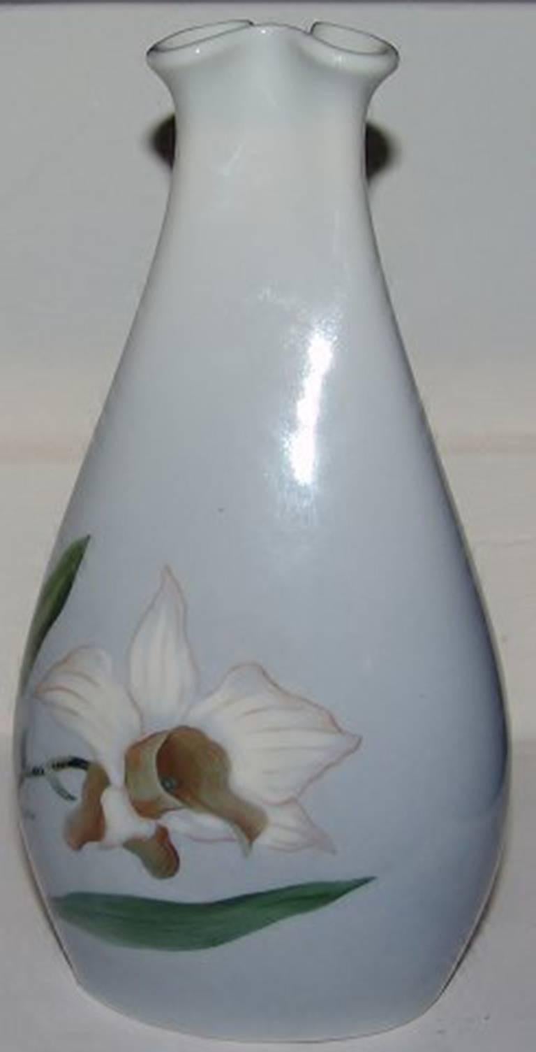 Bing and Grondahl Art Nouveau Vase in a Triangular Form #3226/58. Measures 22cm and is in good condition.