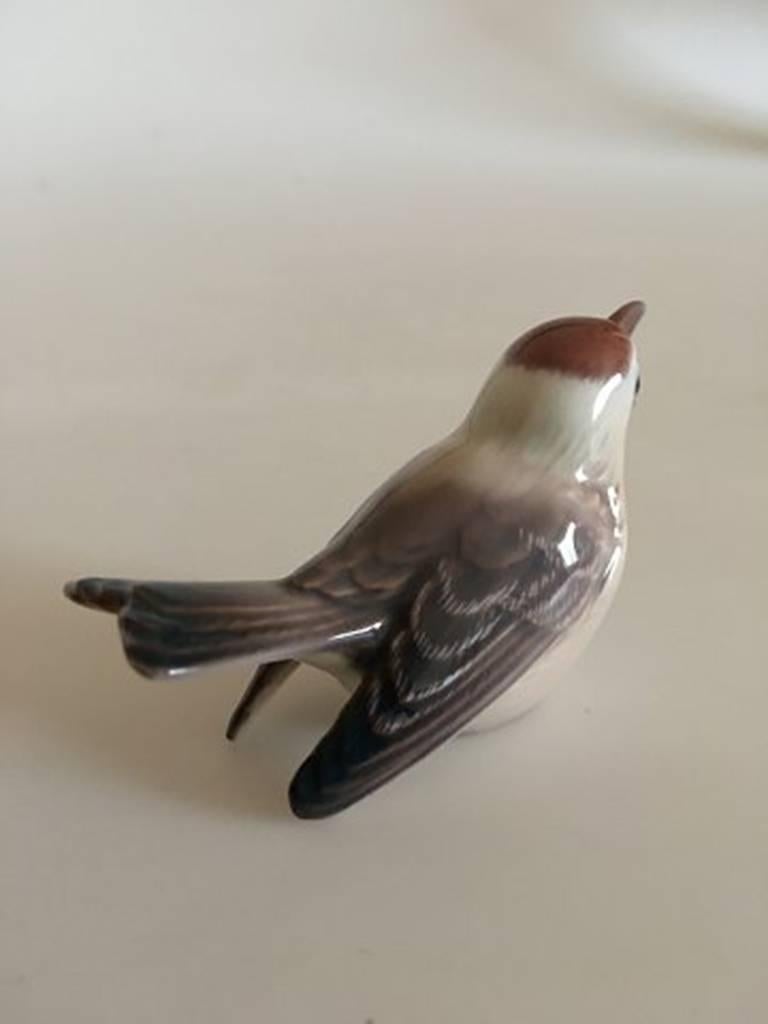 Dahl Jensen figurine bird #1239. Measures 7cm and is in good condition.