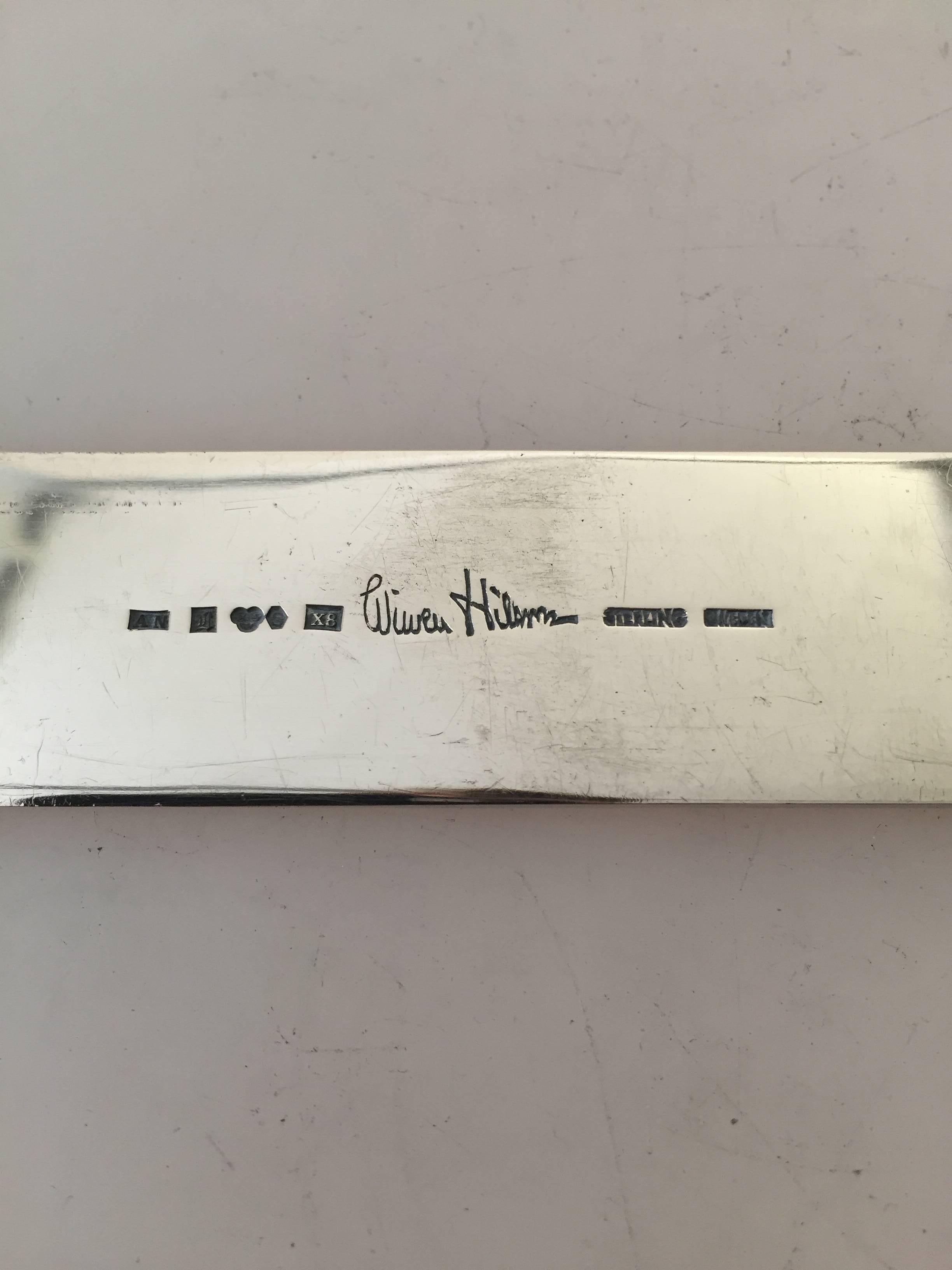 Wiwen Nilsson sterling silver letter opener, Sweden. In good condition.

Measures: 20 cm x 2.5 cm.

 