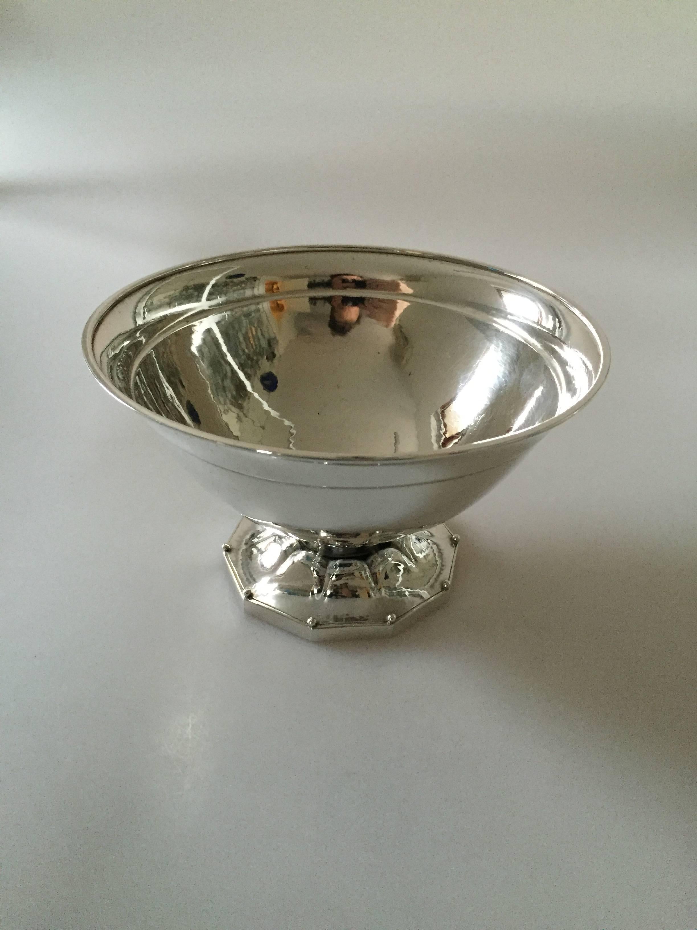 Georg Jensen sterling silver bowl #424. From 1915-1927.

Measures 16.2 cm x 9.7 cm.