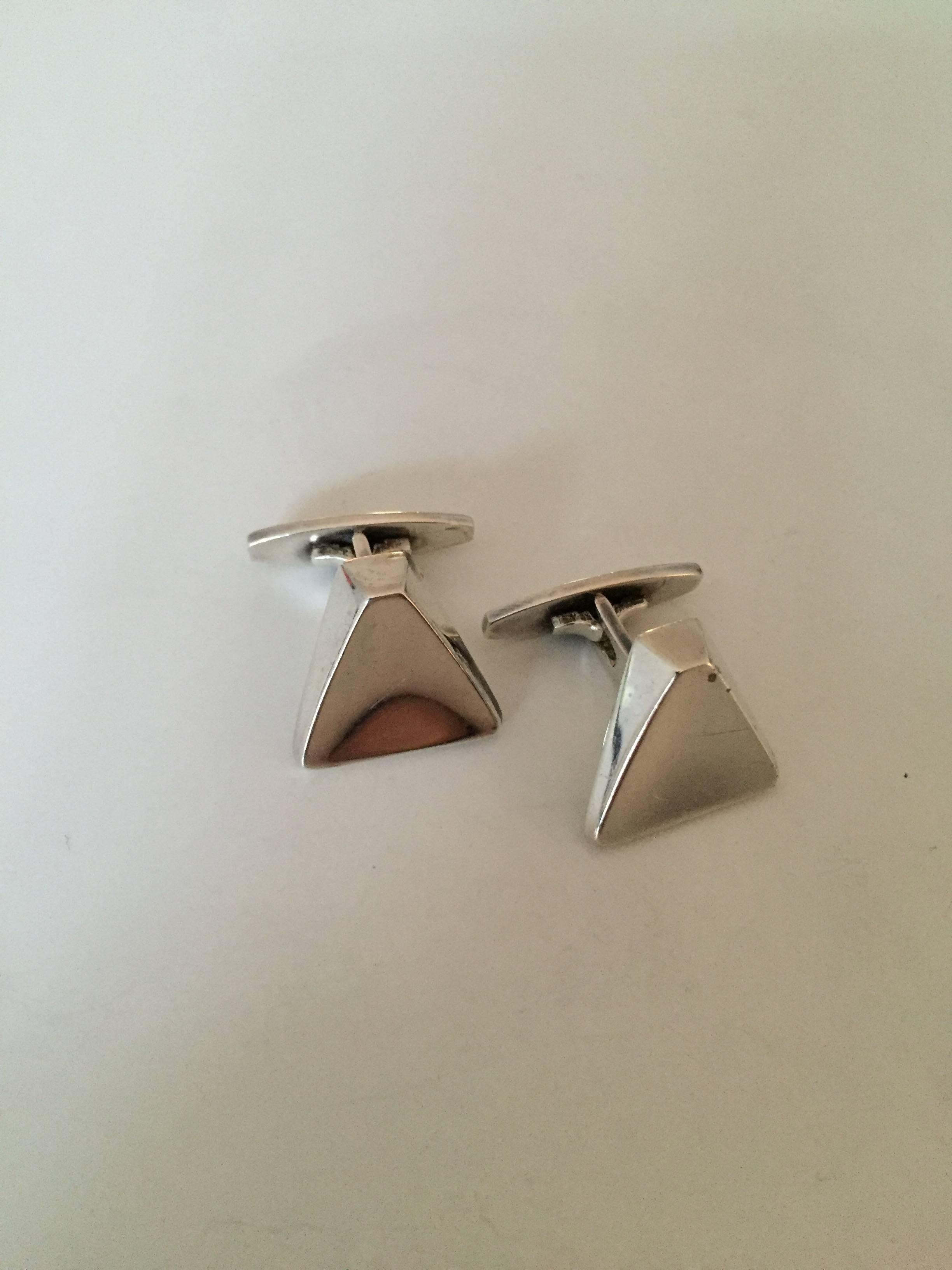 Bent Knudsen sterling silver cuff links #38. 

Measures: 1.7 cm. 
Weighs 17.7 g / 0.62 oz.
 