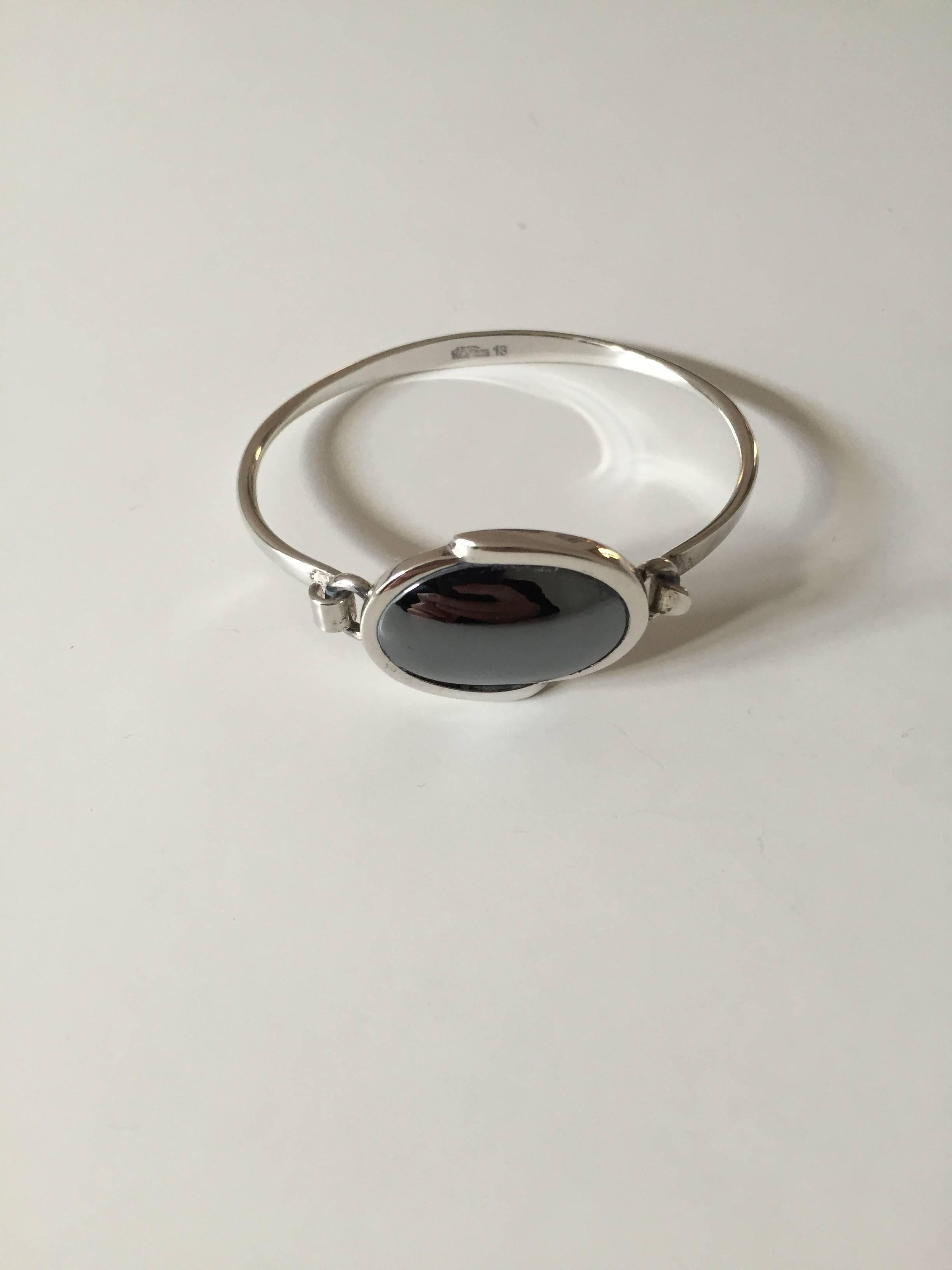 N.E. From Danish Sterling Silver Bracelet with Hematite Stone In Excellent Condition In Copenhagen, DK