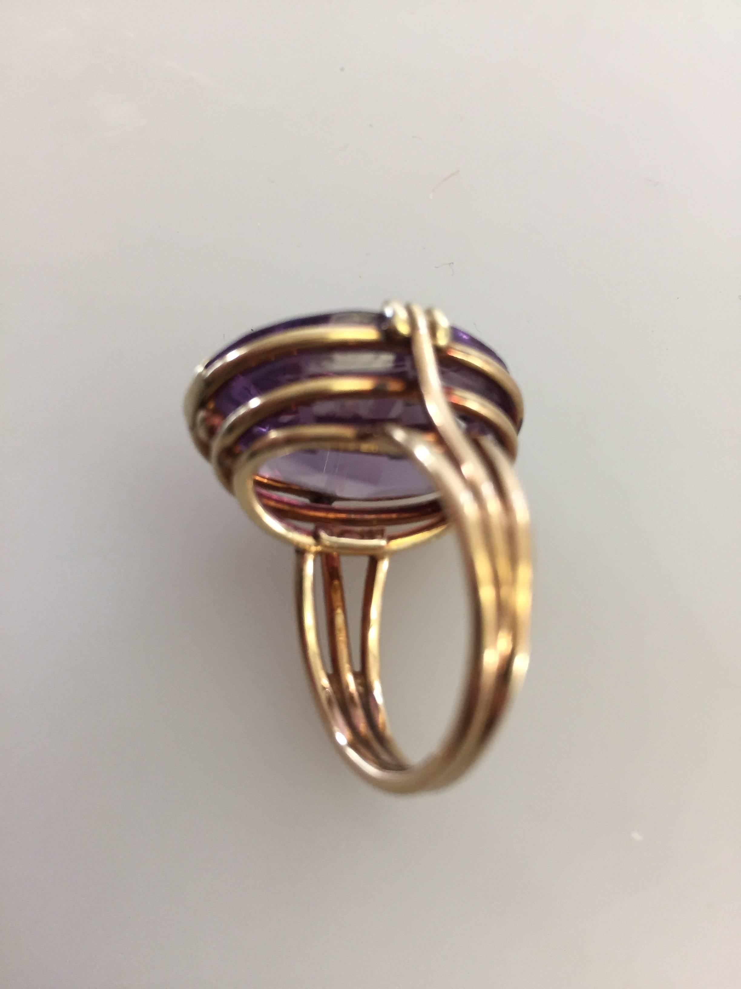 gold ring with amethyst stone