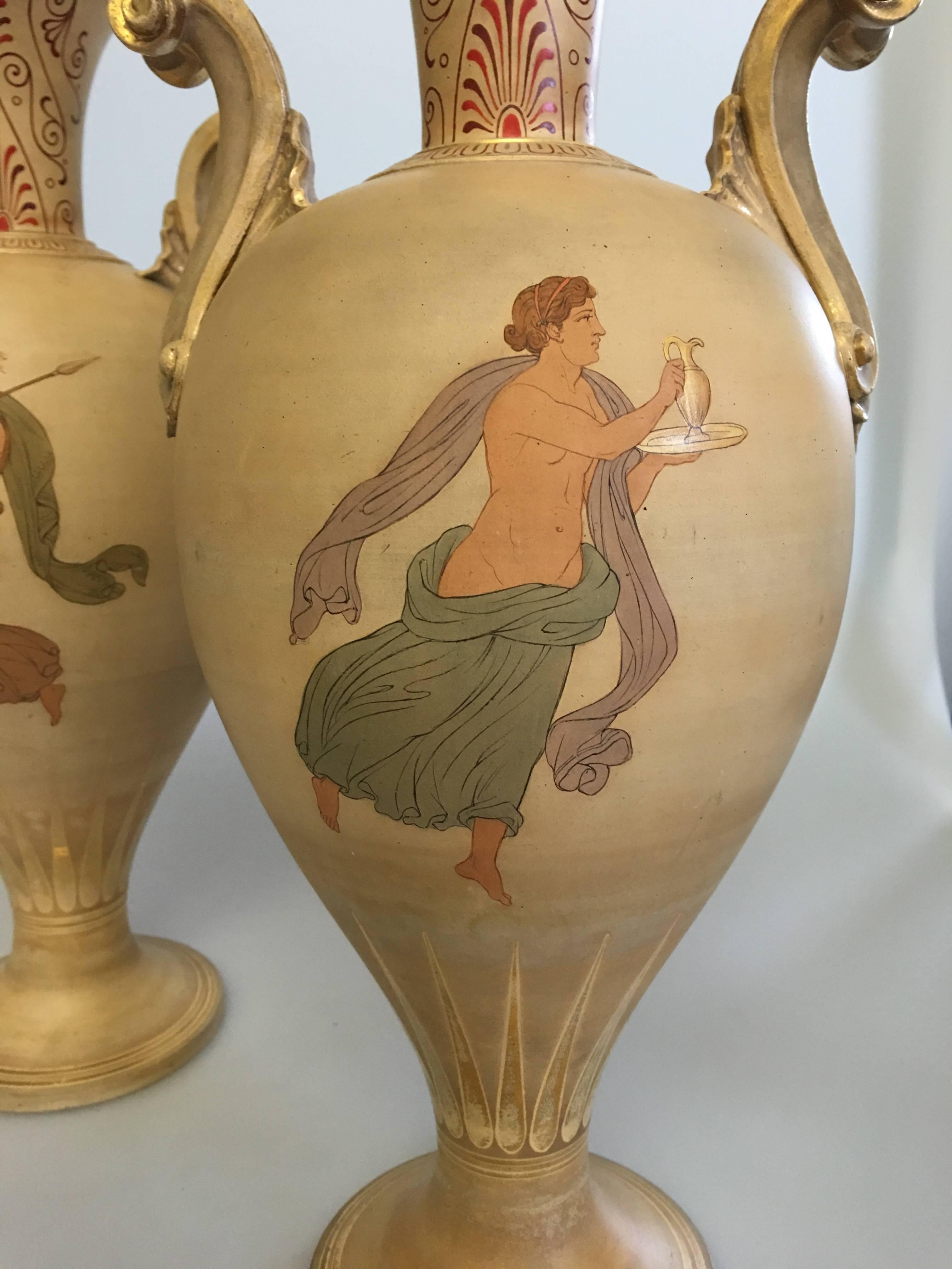Große griechische Vasen von P. Ipsen, Paar (Neoklassisch) im Angebot