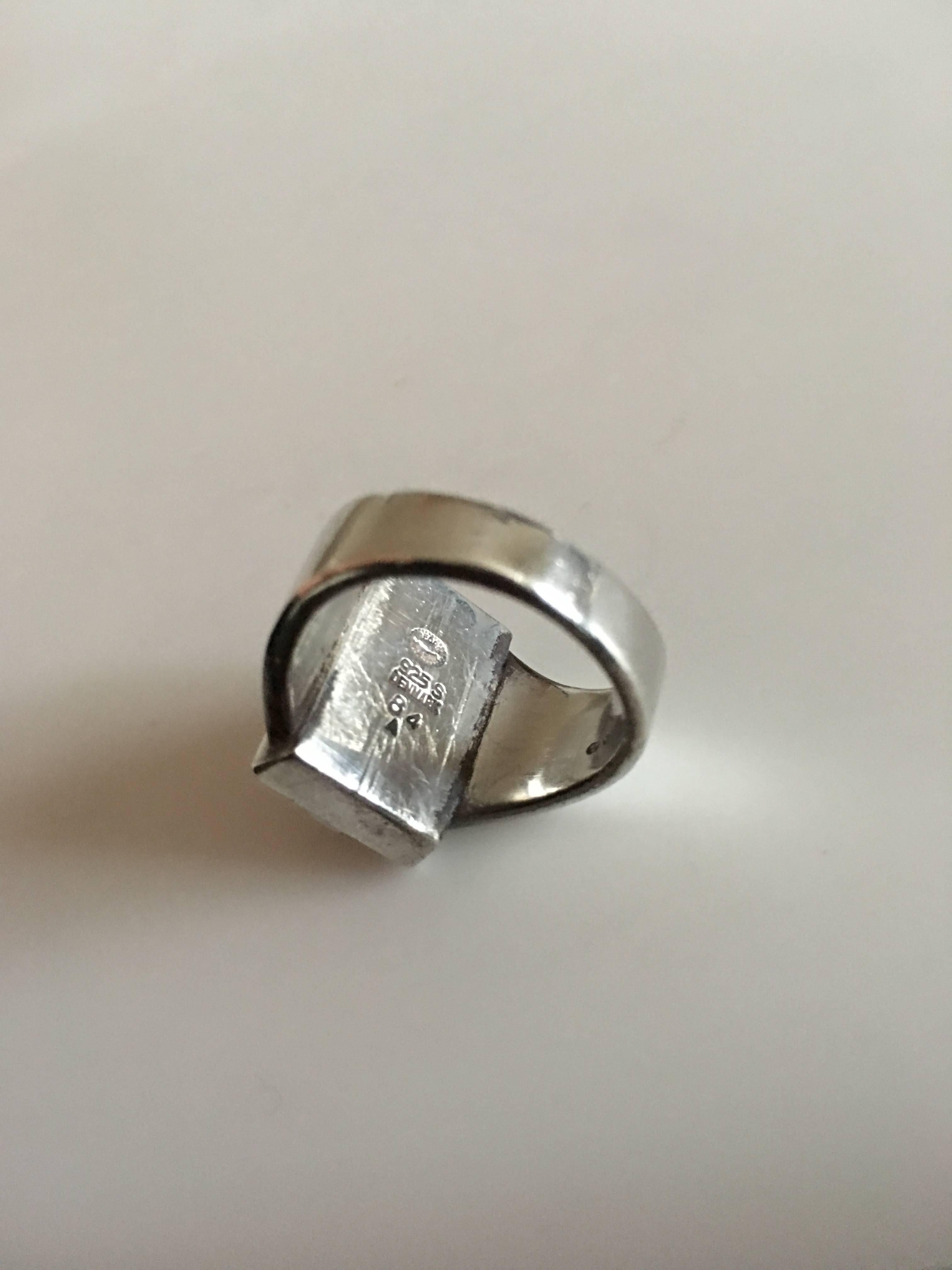 Georg Jensen Sterling Silver Ring #84A with Lapis Lazuli In Excellent Condition In Copenhagen, DK