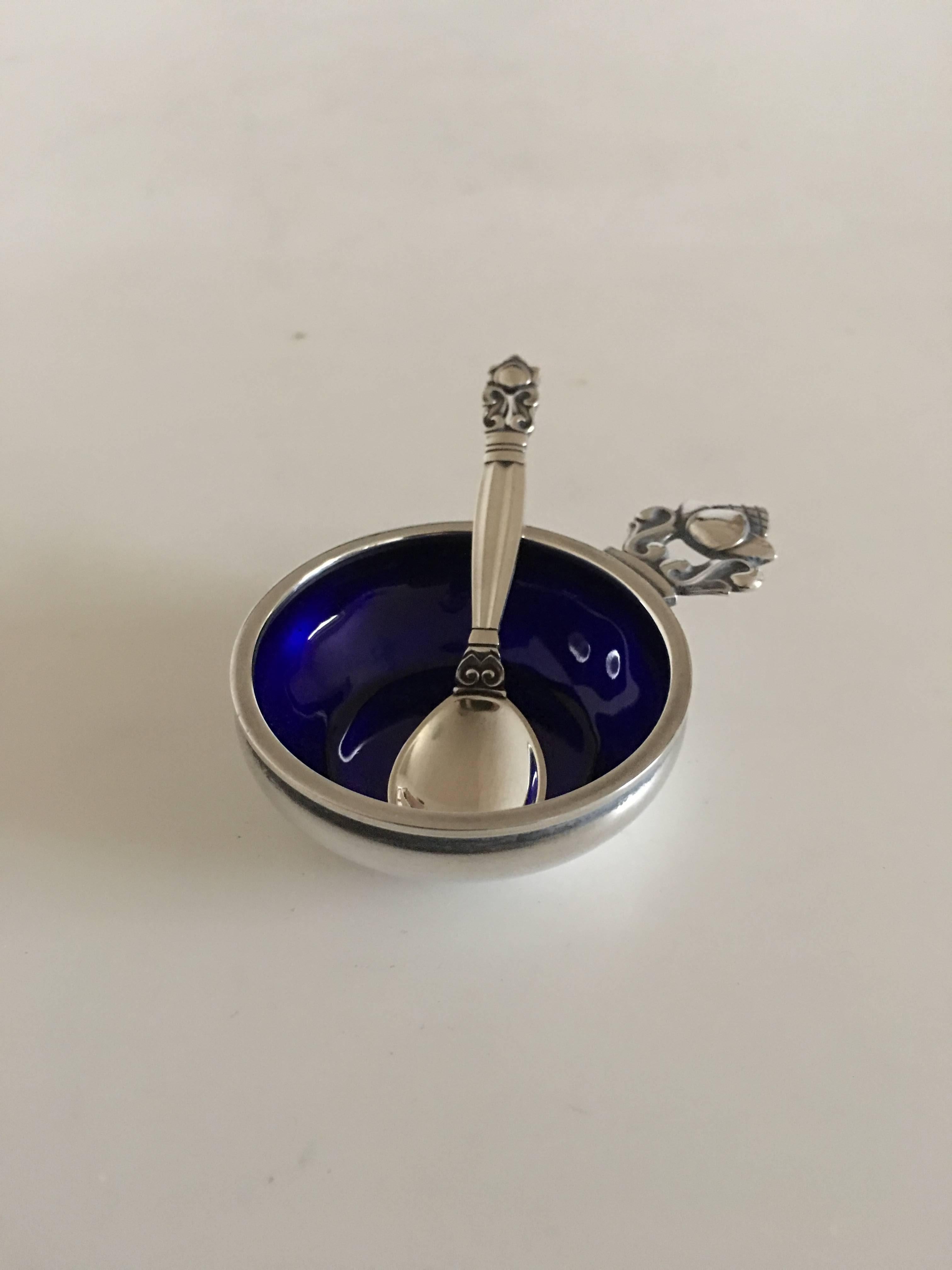 Georg Jensen sterling silver acorn salt cellar #62 with salt spoon. Designed by Johan Rohde. 1.5 cm H (0 19/32