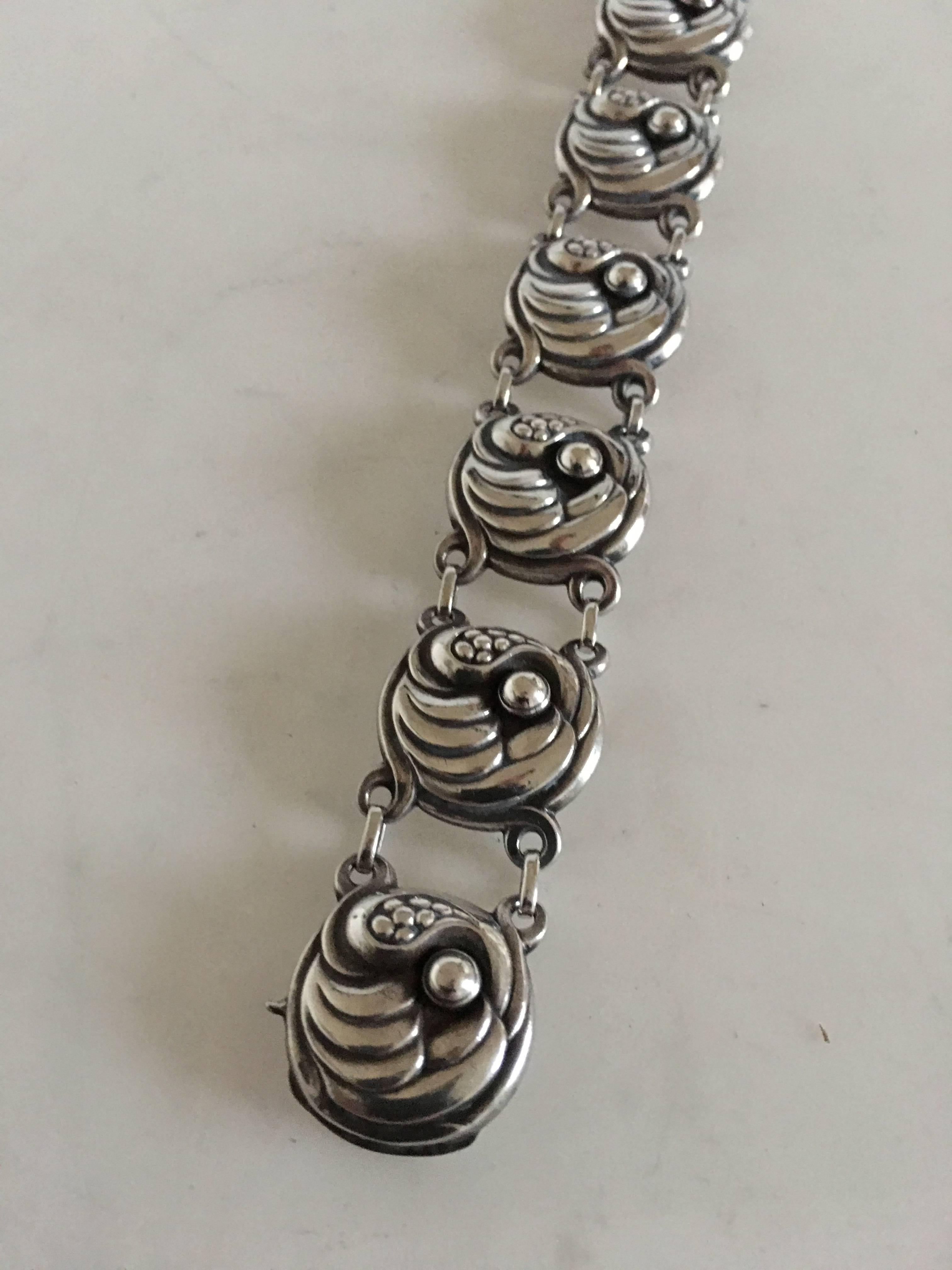 Georg Jensen sterling silver bracelet #19. Measures: 19 cm L (7 31/64