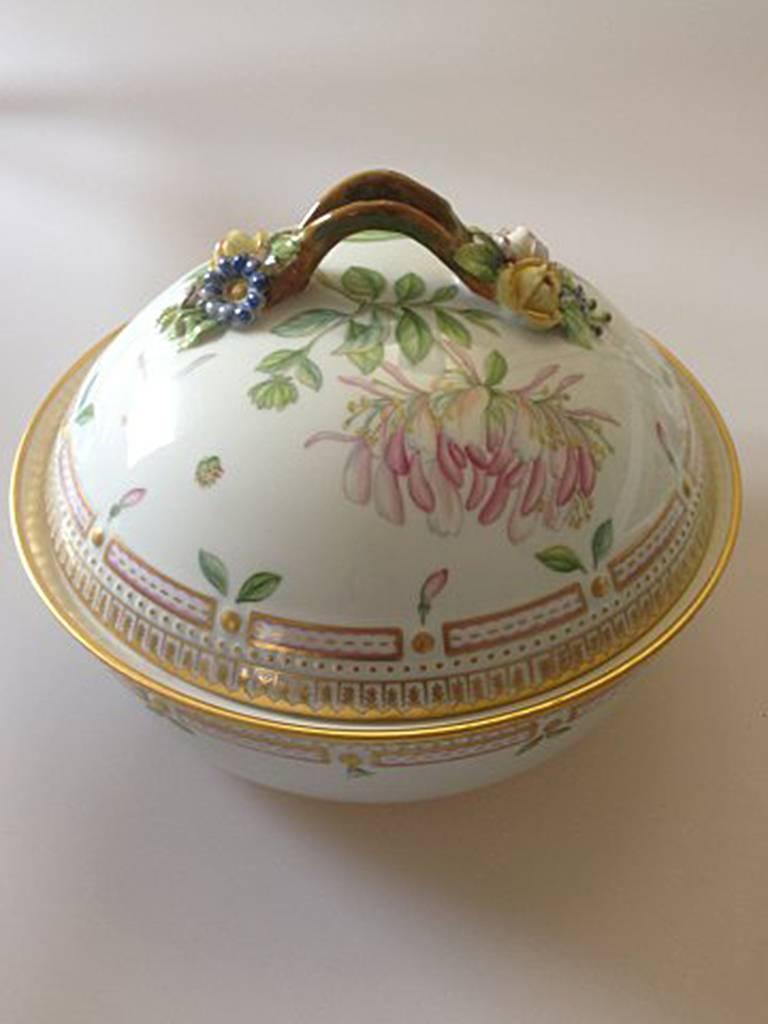 Royal Copenhagen Flora Danica lidded bowl #174/3568. Measures 24.5 cm diameter and 18 cm high. In perfect condition.