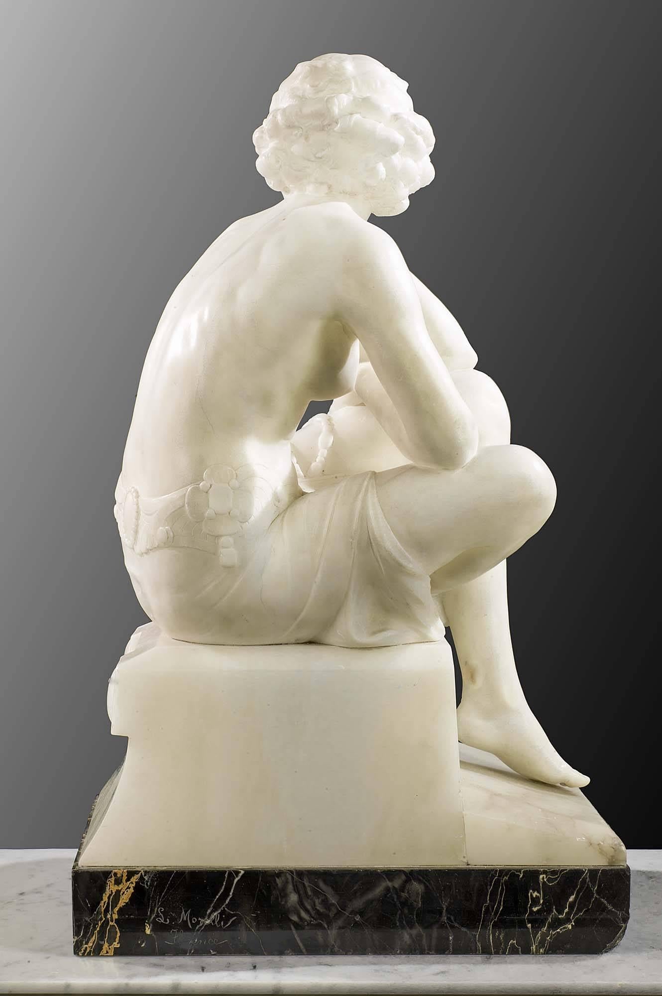 Art Deco Figure of a Woman in Statuary Marble In Good Condition In London, GB