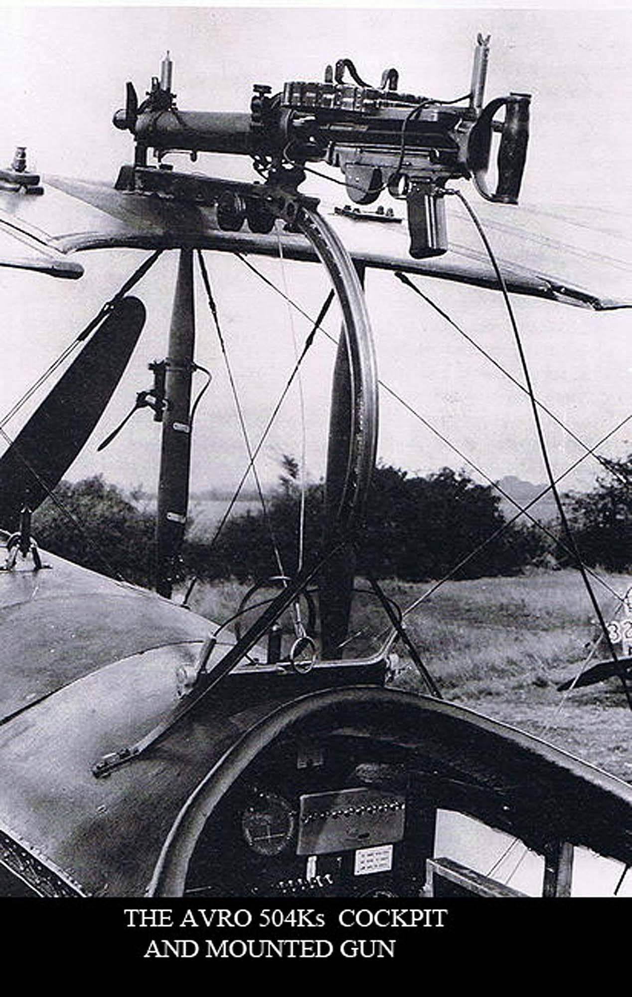 20ième siècle Propeller ancien en acajou et chêne provenant du moteur d'un avion Avro 504 de 1919 en vente