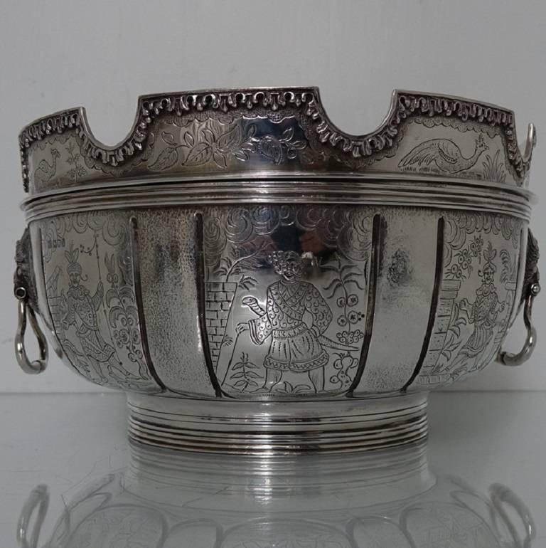 British Edwardian Sterling Silver Chinoiserie Bowl London, 1905 Daniel & John Wellby For Sale