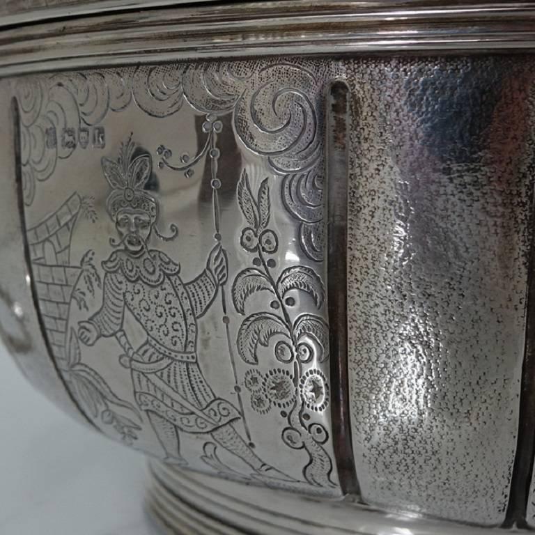 Edwardian Sterling Silver Chinoiserie Bowl London, 1905 Daniel & John Wellby For Sale 1