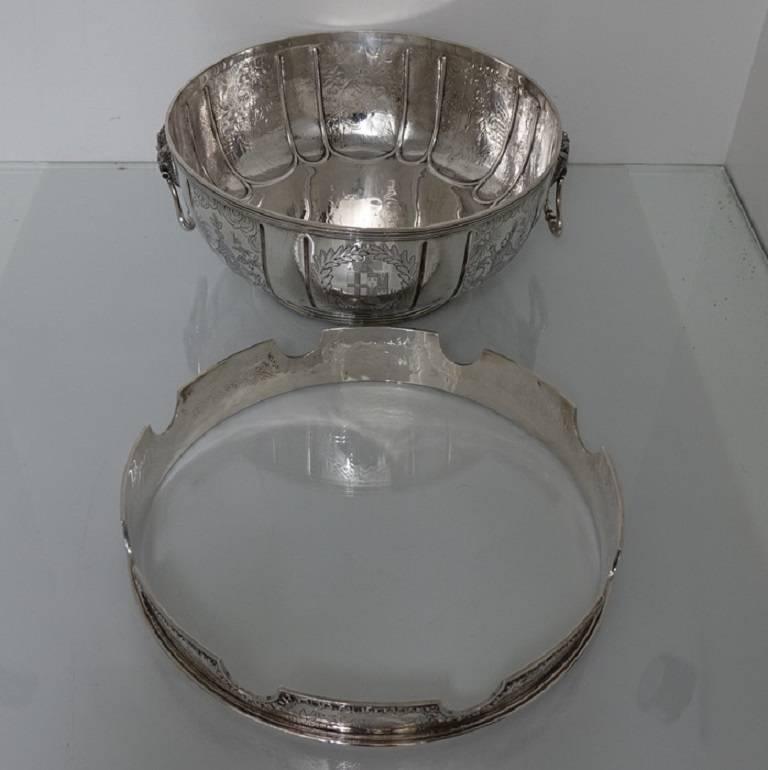 Edwardian Sterling Silver Chinoiserie Bowl London, 1905 Daniel & John Wellby For Sale 6