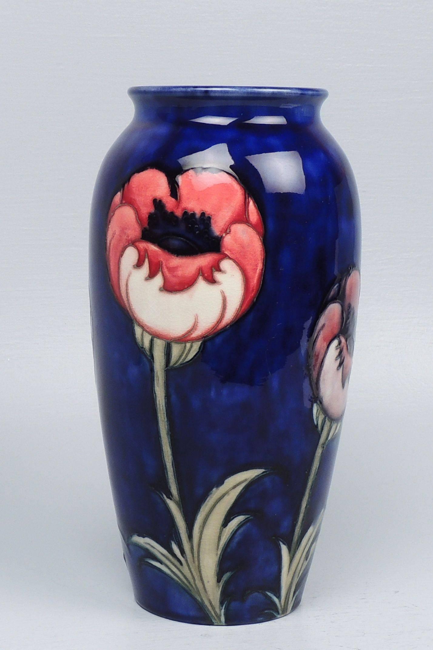 Moorcroft Pottery Große Mohnblumen-Vase (Arts and Crafts) im Angebot