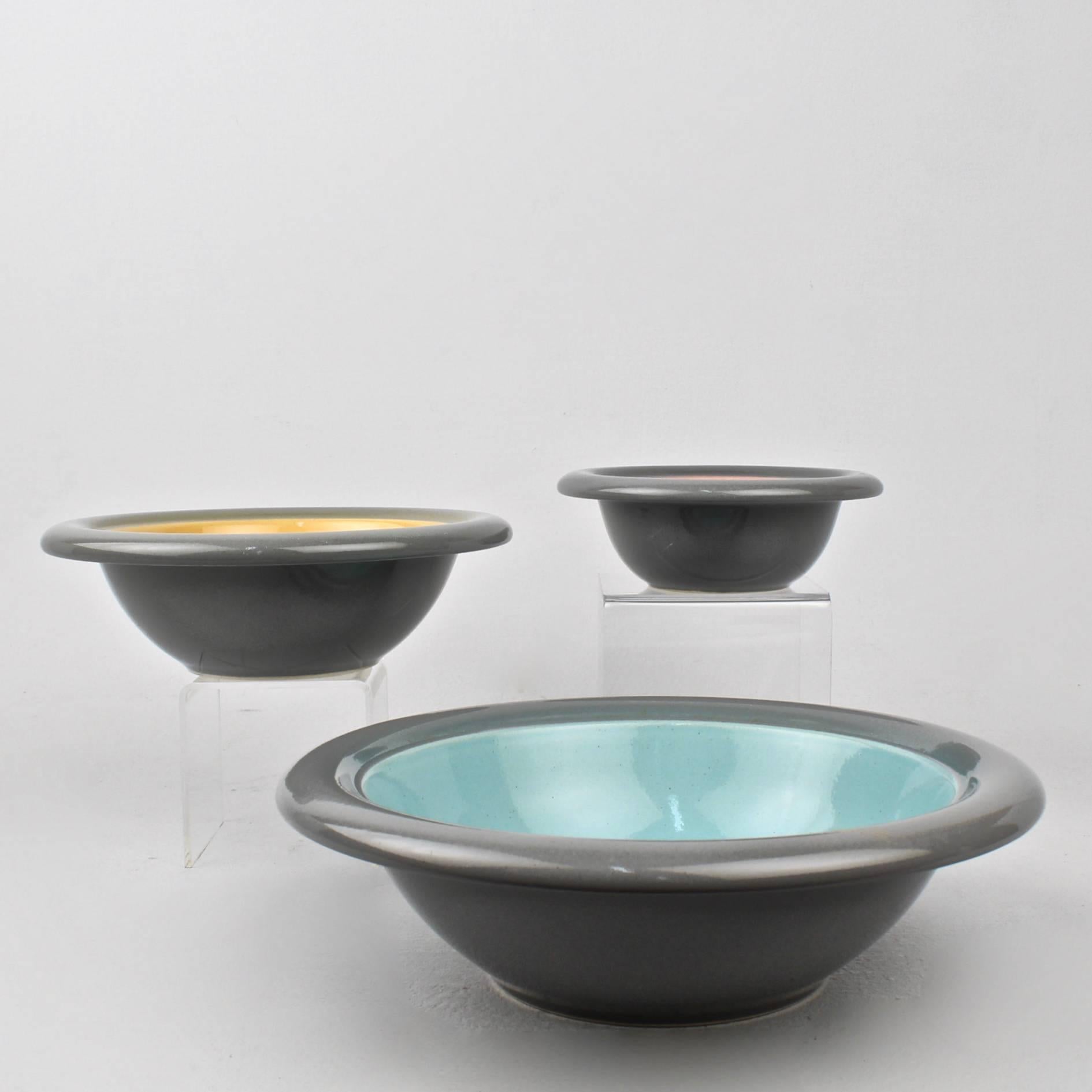 20th Century 3 Italian Modernist Franco Bucci Stacking Pottery Bowls for Laboratorio Pesaro For Sale
