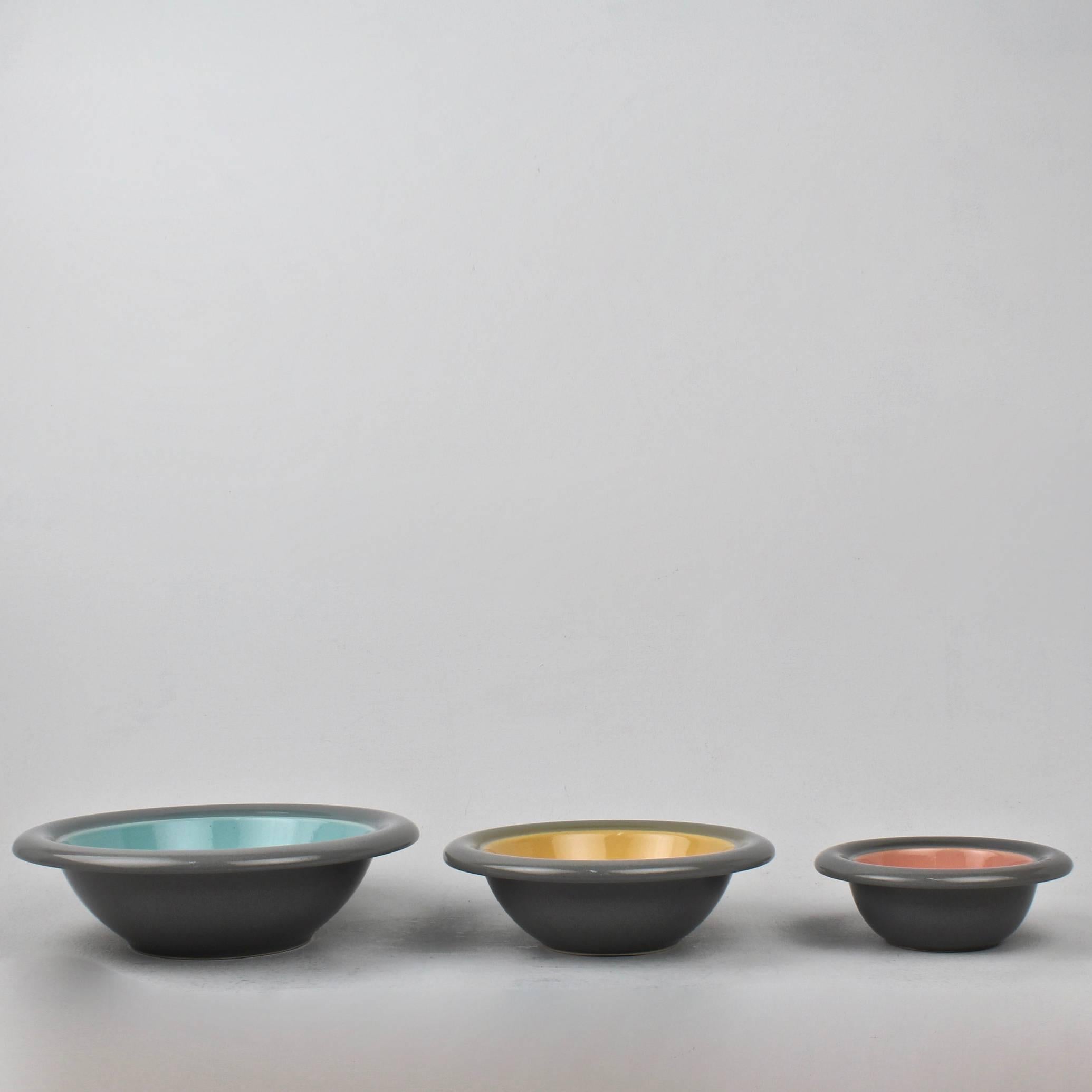Glazed 3 Italian Modernist Franco Bucci Stacking Pottery Bowls for Laboratorio Pesaro For Sale