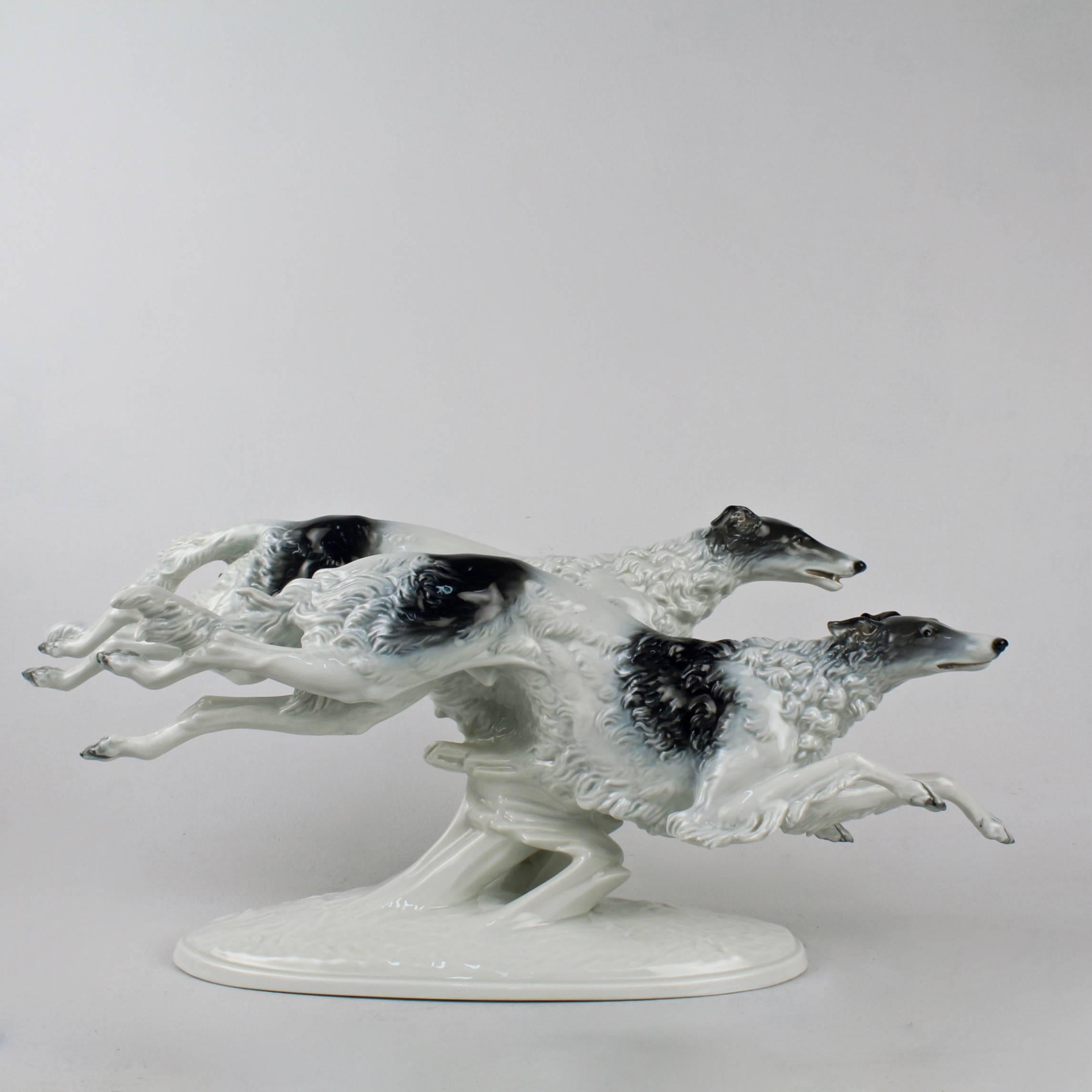 Art déco Grande figurine Art Déco de chien lévrier par Max Fritz pour Rosenthal Porcelaine