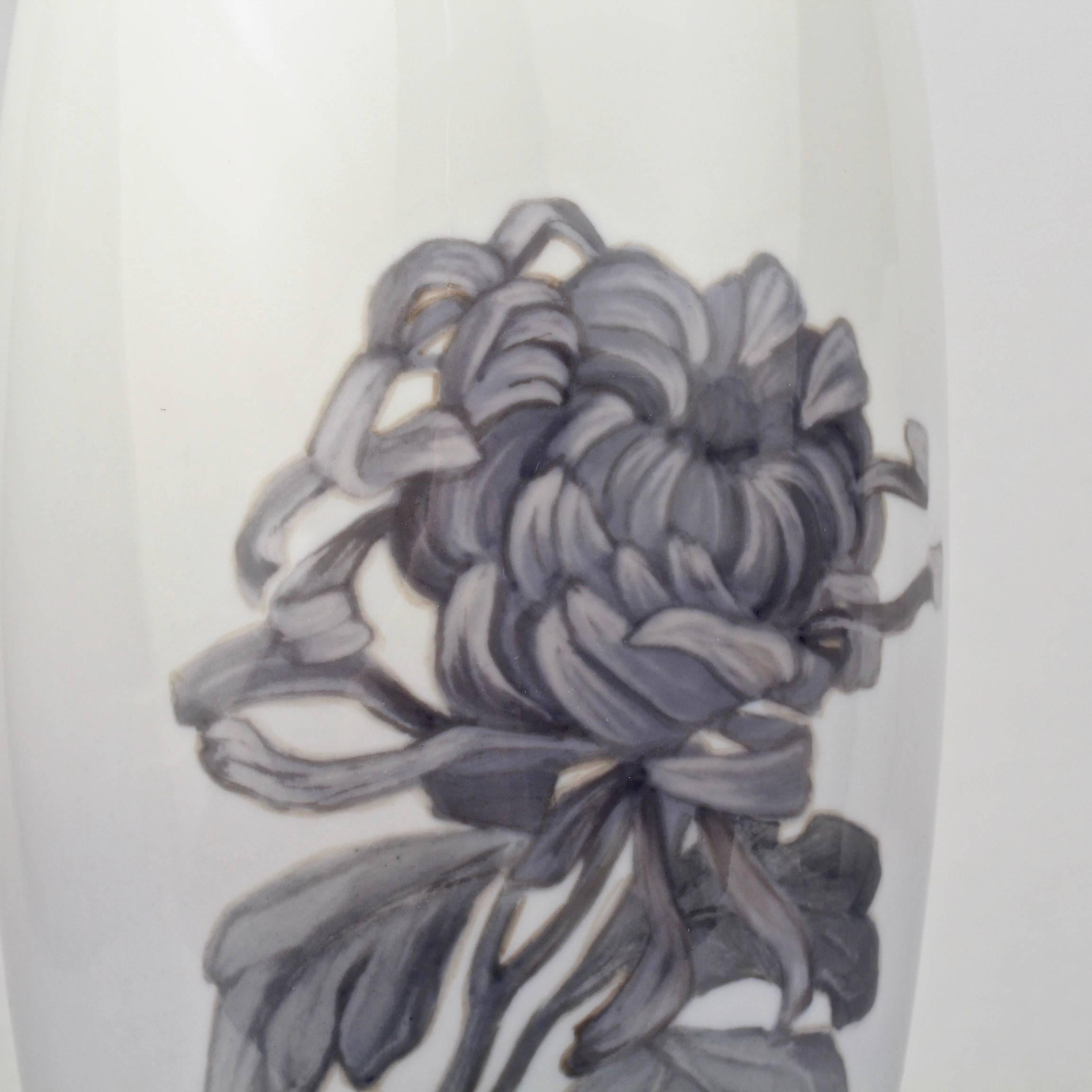 Japonisme Early 20th Century Royal Copenhagen Porcelain Vase with a Large Chrysanthemum For Sale