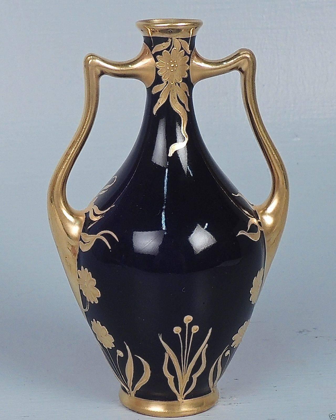 Ancien vase portrait ou meuble de rangement en porcelaine royale de Vienne signé Wagner Bon état - En vente à Philadelphia, PA
