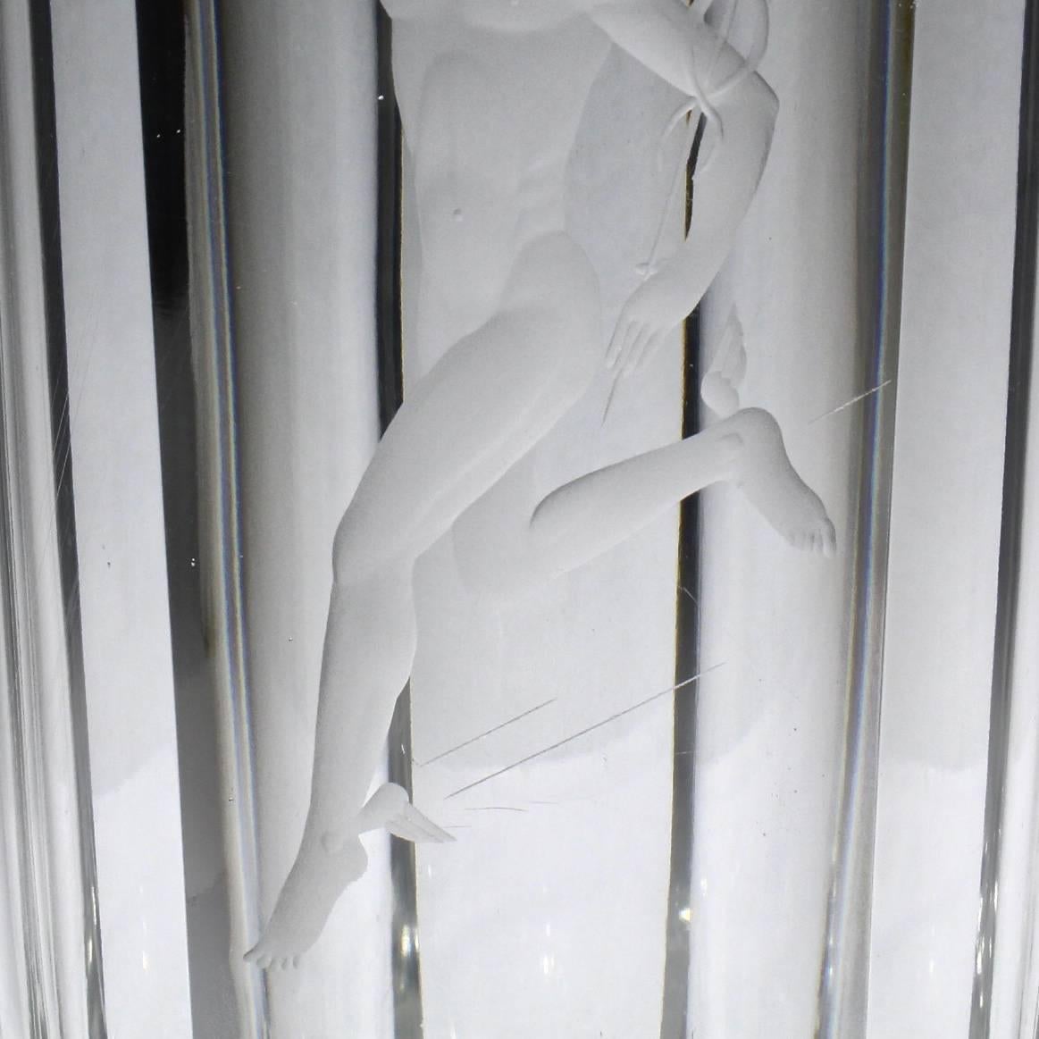Große facettierte Art-Déco-Vase mit graviertem Quecksilberglas von Elis Bergh für Kosta Boda (Schwedisch) im Angebot