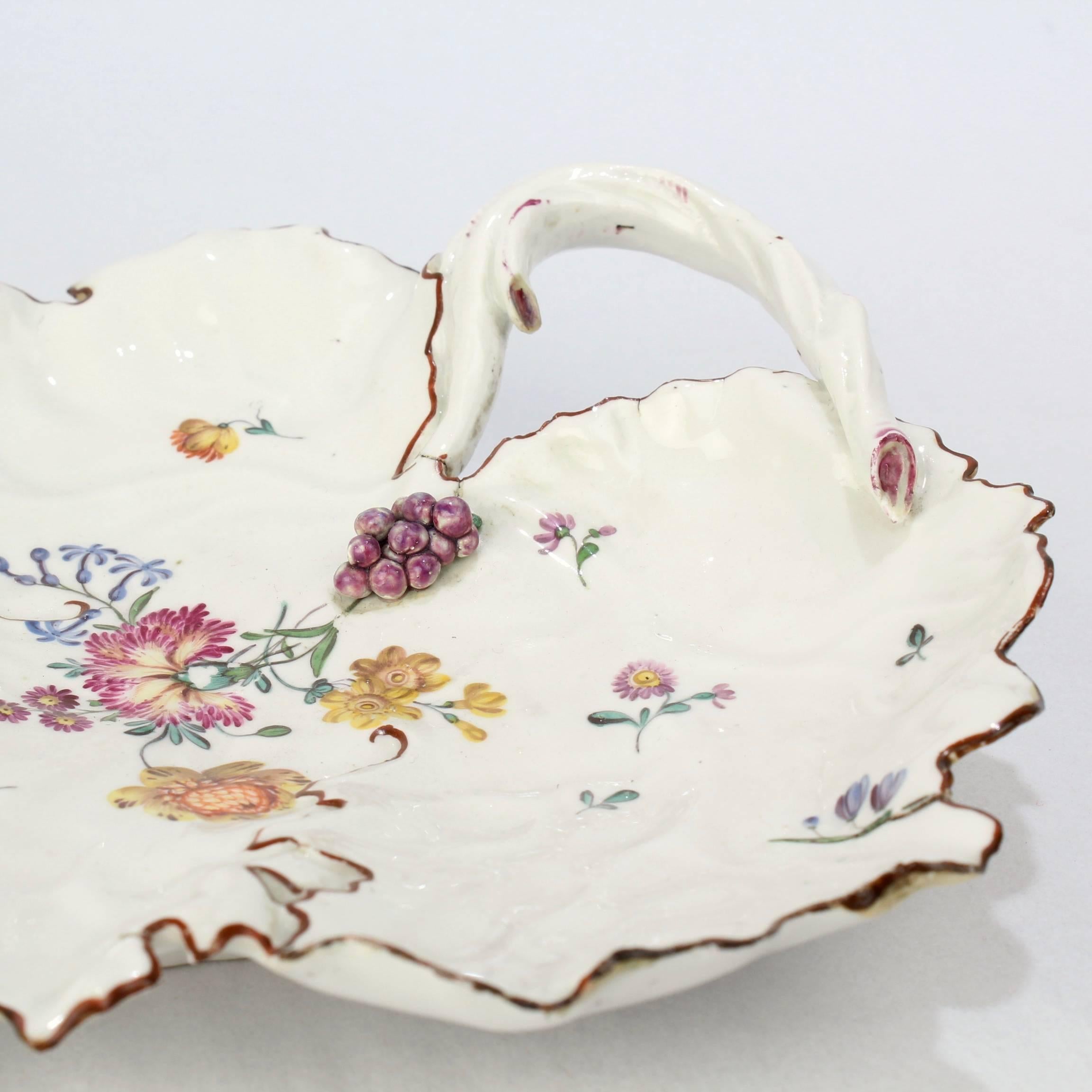 Pair of 18th Century Frankenthal Porcelain Leaf Dishes with Figural Grapes 1
