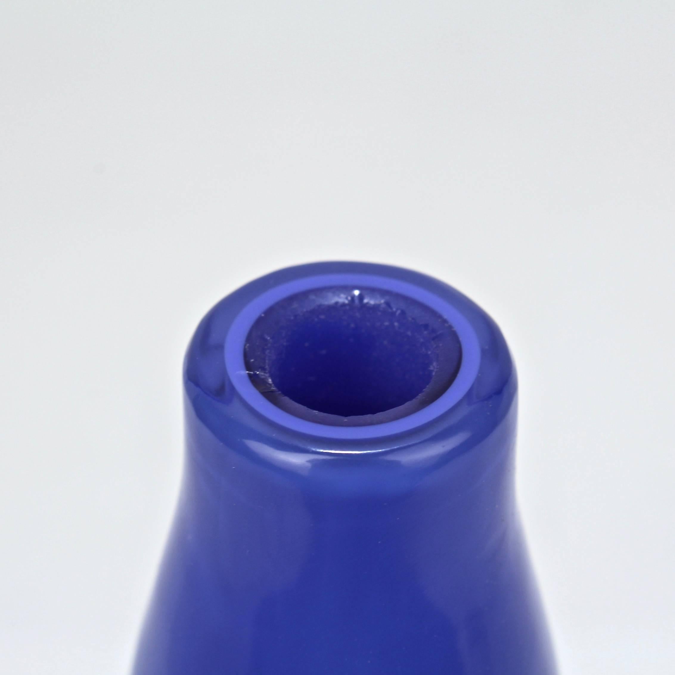 20ième siècle Vase en verre de Murano bleu de Tagliapietra & Angelin pour Effetre International, 1985 en vente