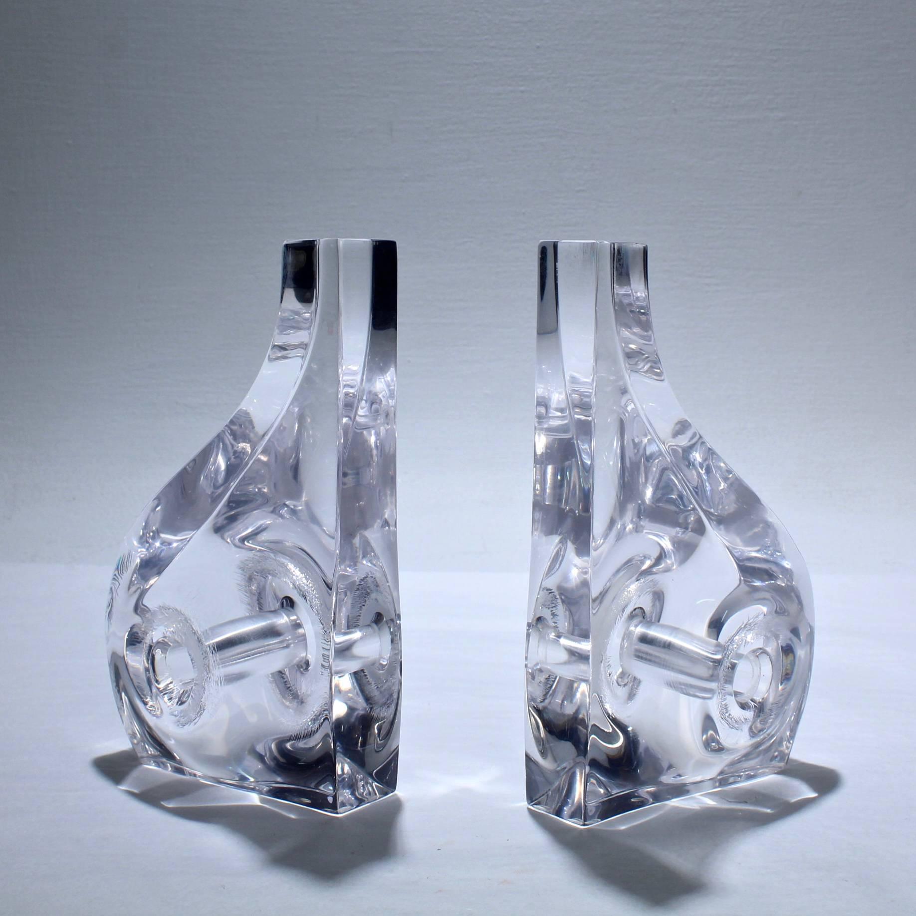 Pair of Ritts Astrolite Modern Abstract Lucite Bookends In Good Condition For Sale In Philadelphia, PA