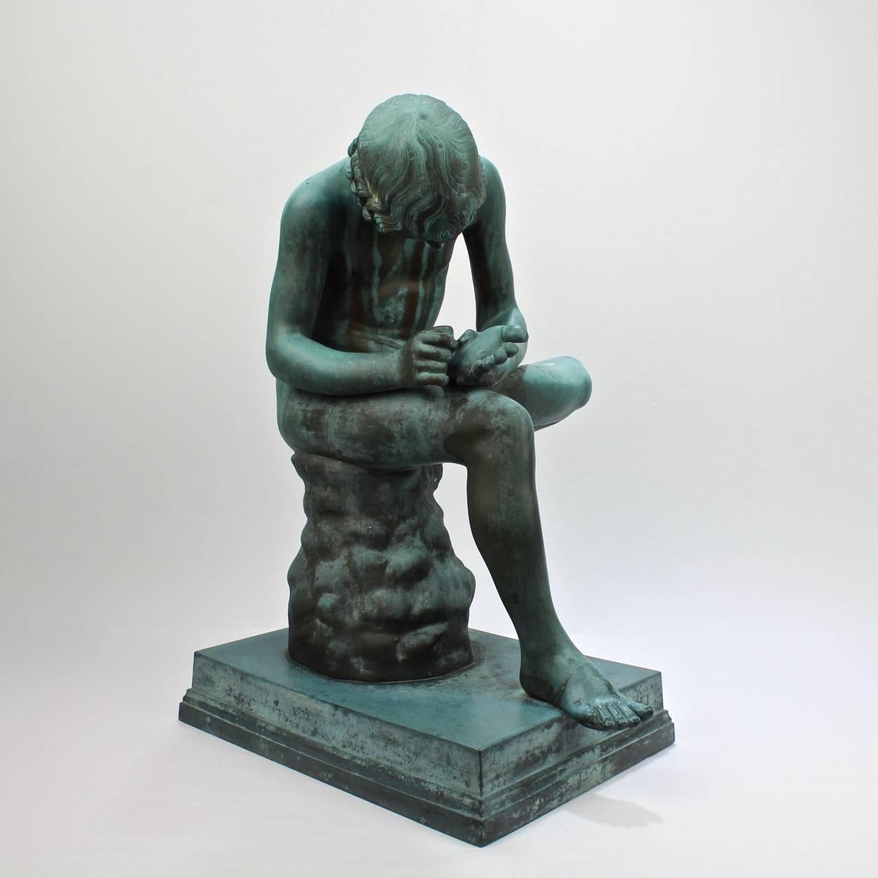 italien Grande sculpture en bronze Verdigris, Grand Tour de Spinario par Benedetto Boschetti en vente