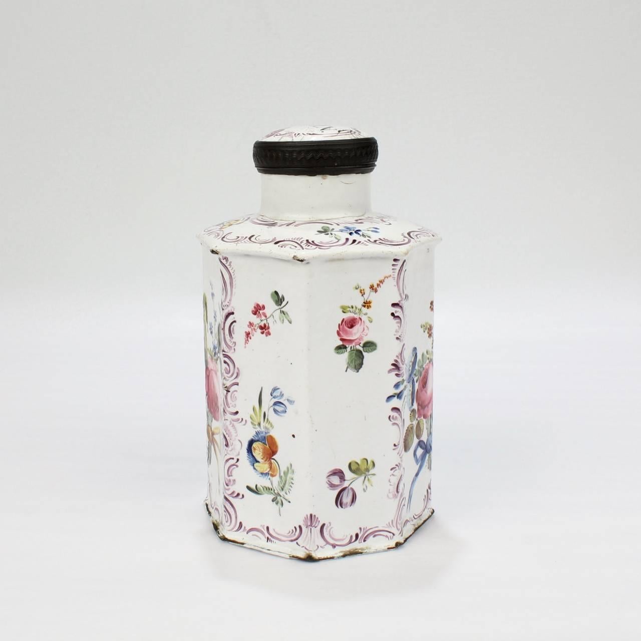 George III 18th Century English South Staffordshire or Battersea Enamel Green Tea Caddy For Sale