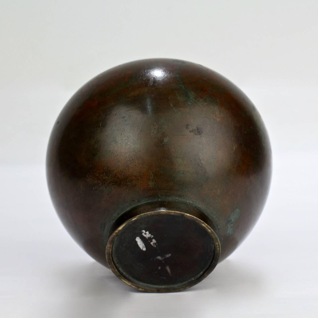 Fine Diminutive Antique Meiji Period Japanese Bronze Vase 2