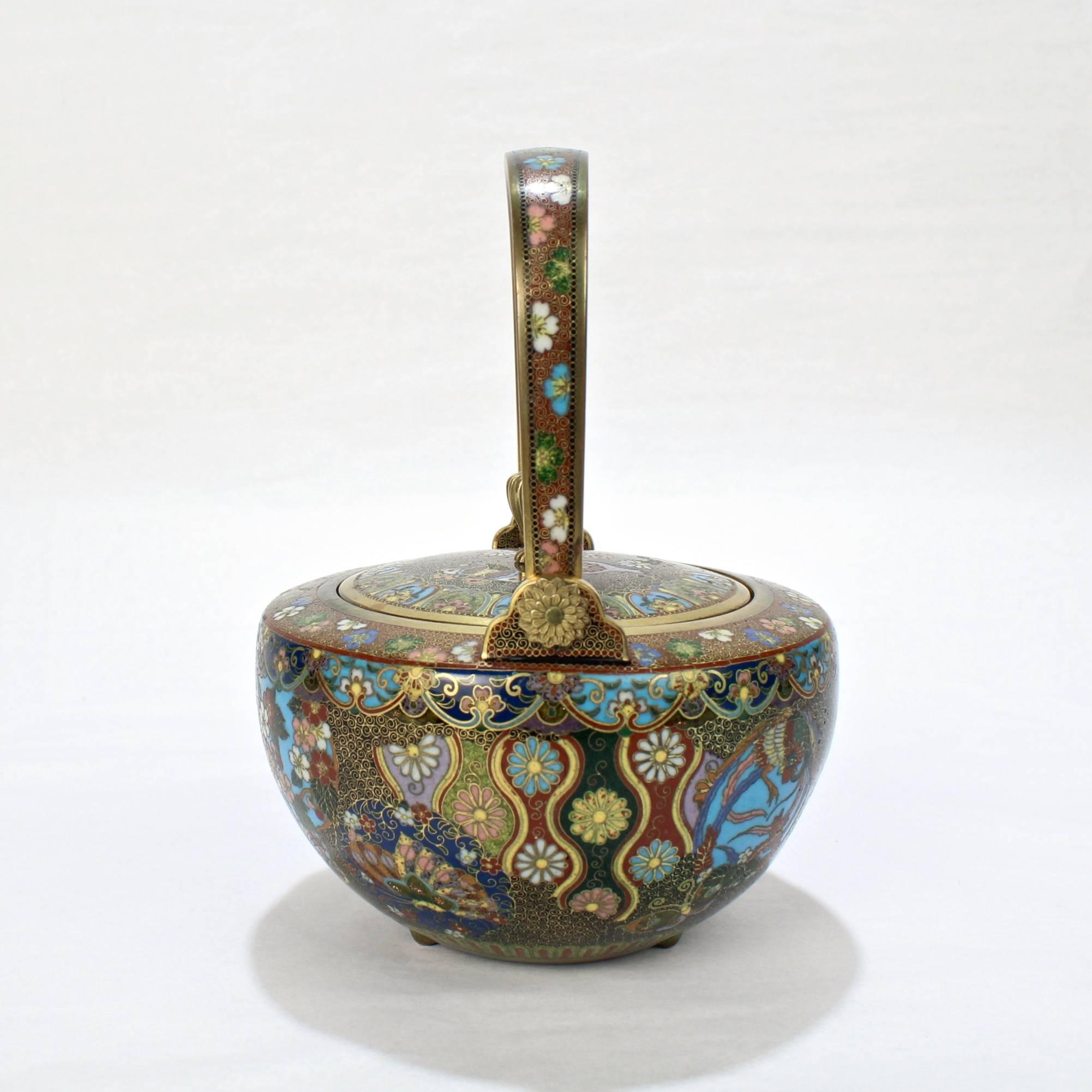 Very Fine Antique Meiji Period Japanese Cloisonne Sake Pot and Cover In Good Condition In Philadelphia, PA