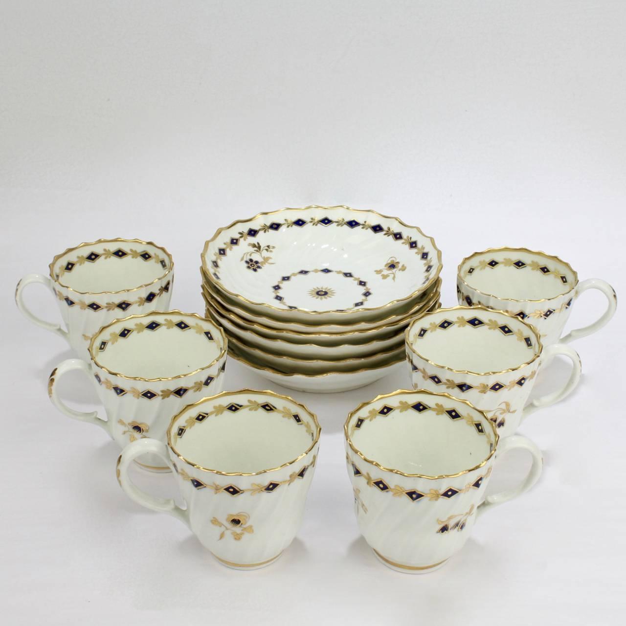 Set of Six 18th Century Flight Worcester Porcelain Tea Cups and Saucers In Good Condition For Sale In Philadelphia, PA