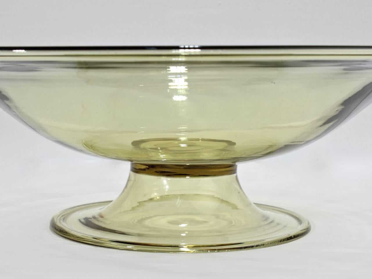 20th Century Large Venetian Midcentury Glass Footed Bowl Centrepiece Attributed to Salviati