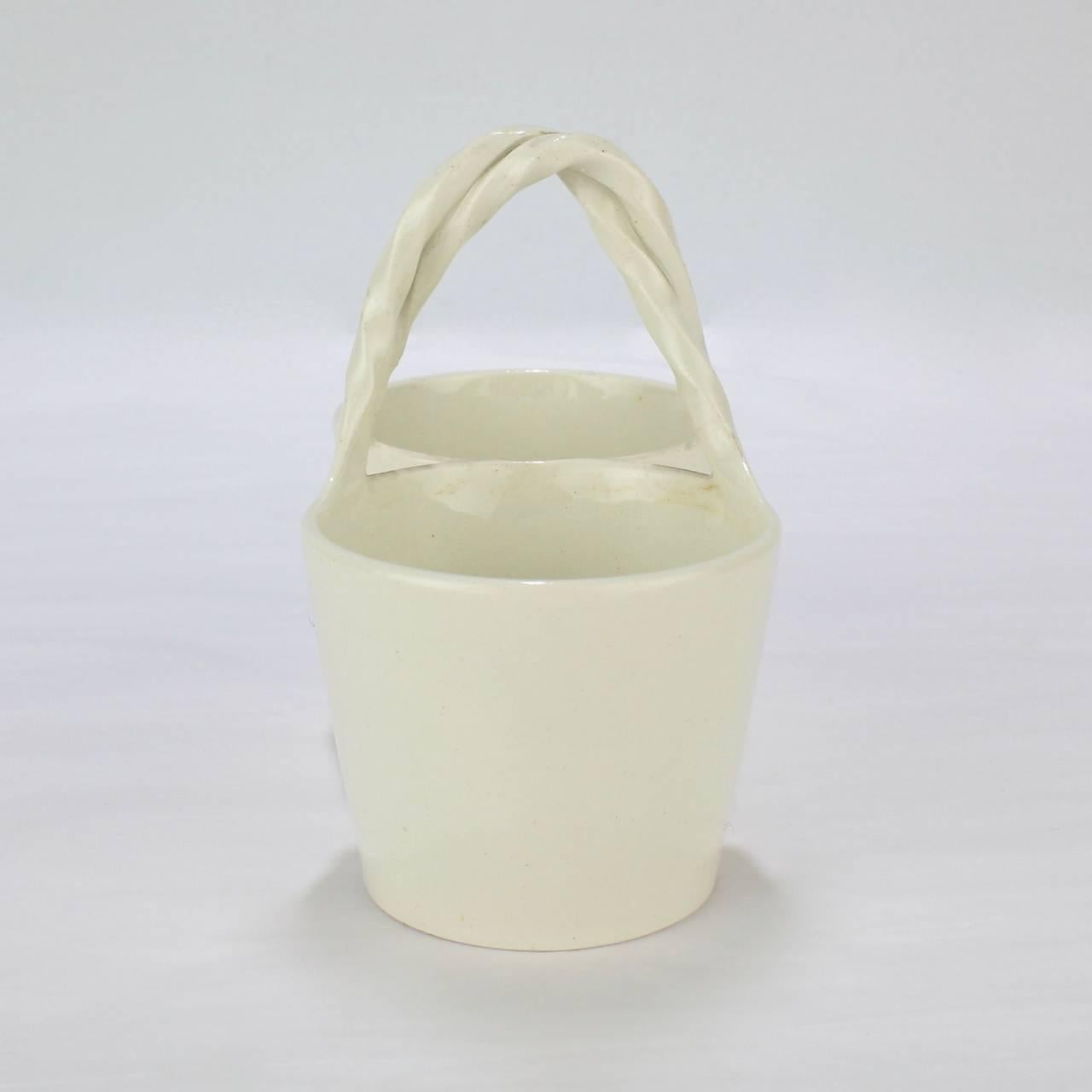 George III Antique 18th Century Wedgwood Creamware Basket Form Double Salt Cellar For Sale