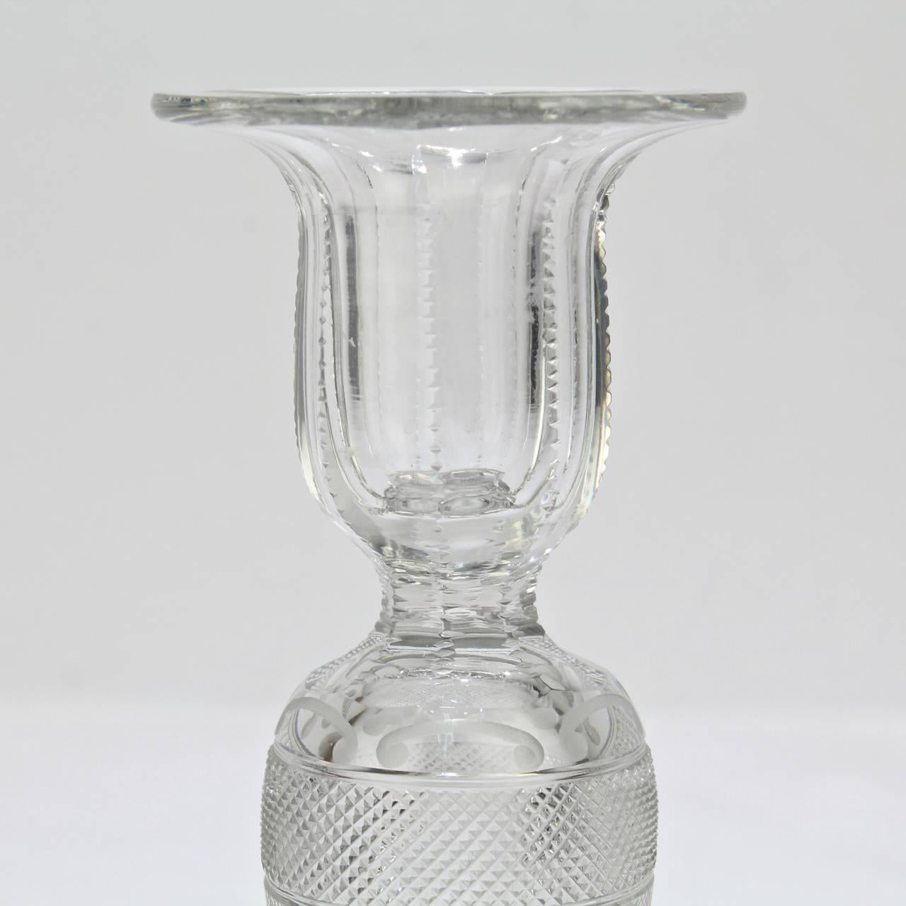 Antiguo candelero americano de cristal tallado brillante y esmalte guilloché de plata de ley Art Decó en venta