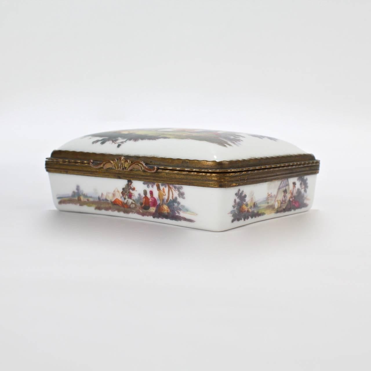 Antique 18th Century French or German Porcelain Snuff Box Military Scenes 2