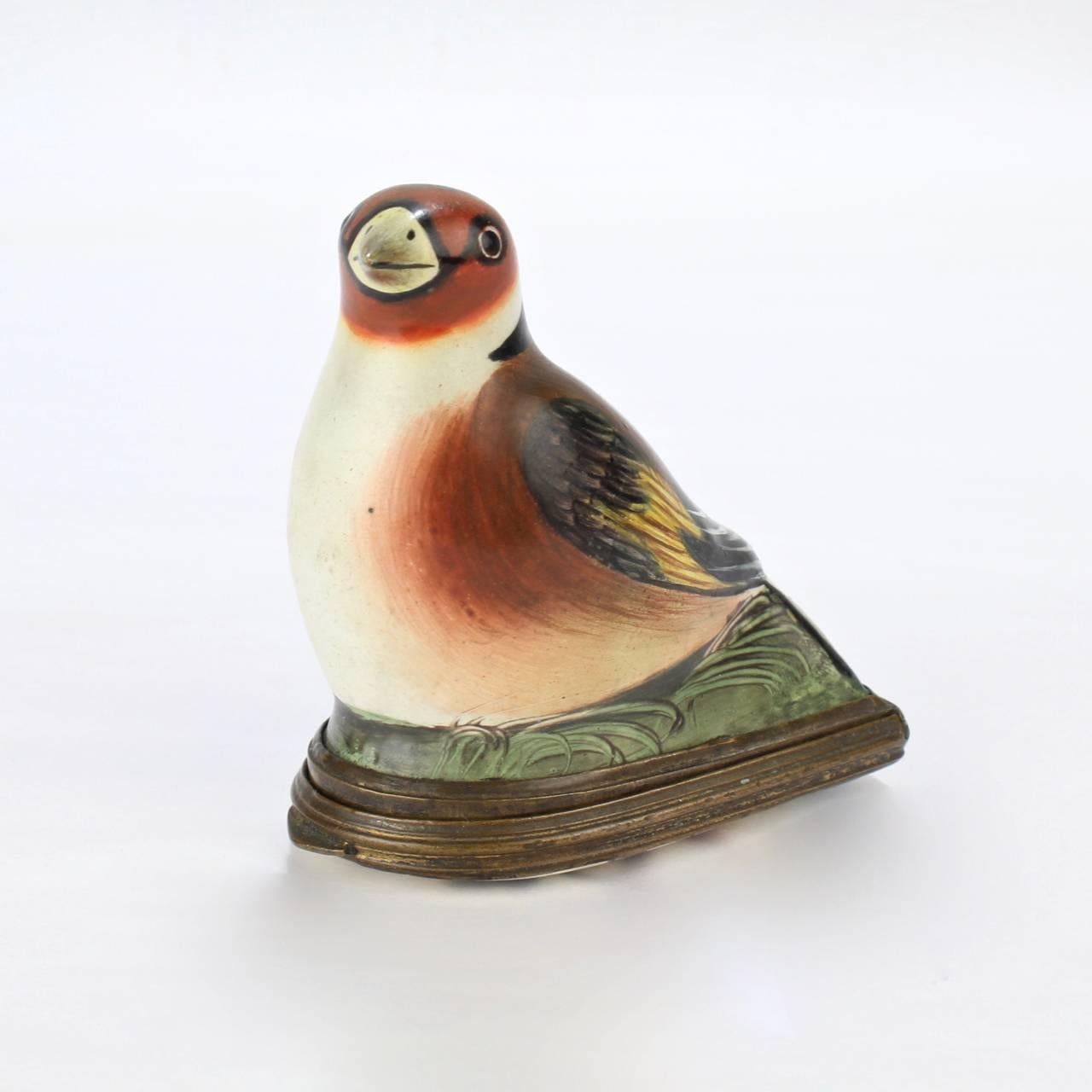George III Antique Figural Bird Battersea or Staffordshire Enamel Bonbonniere / Snuff Box For Sale